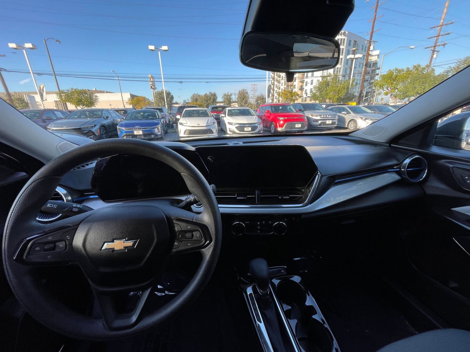 Thumbnail: 2025 Chevrolet Trax - 34