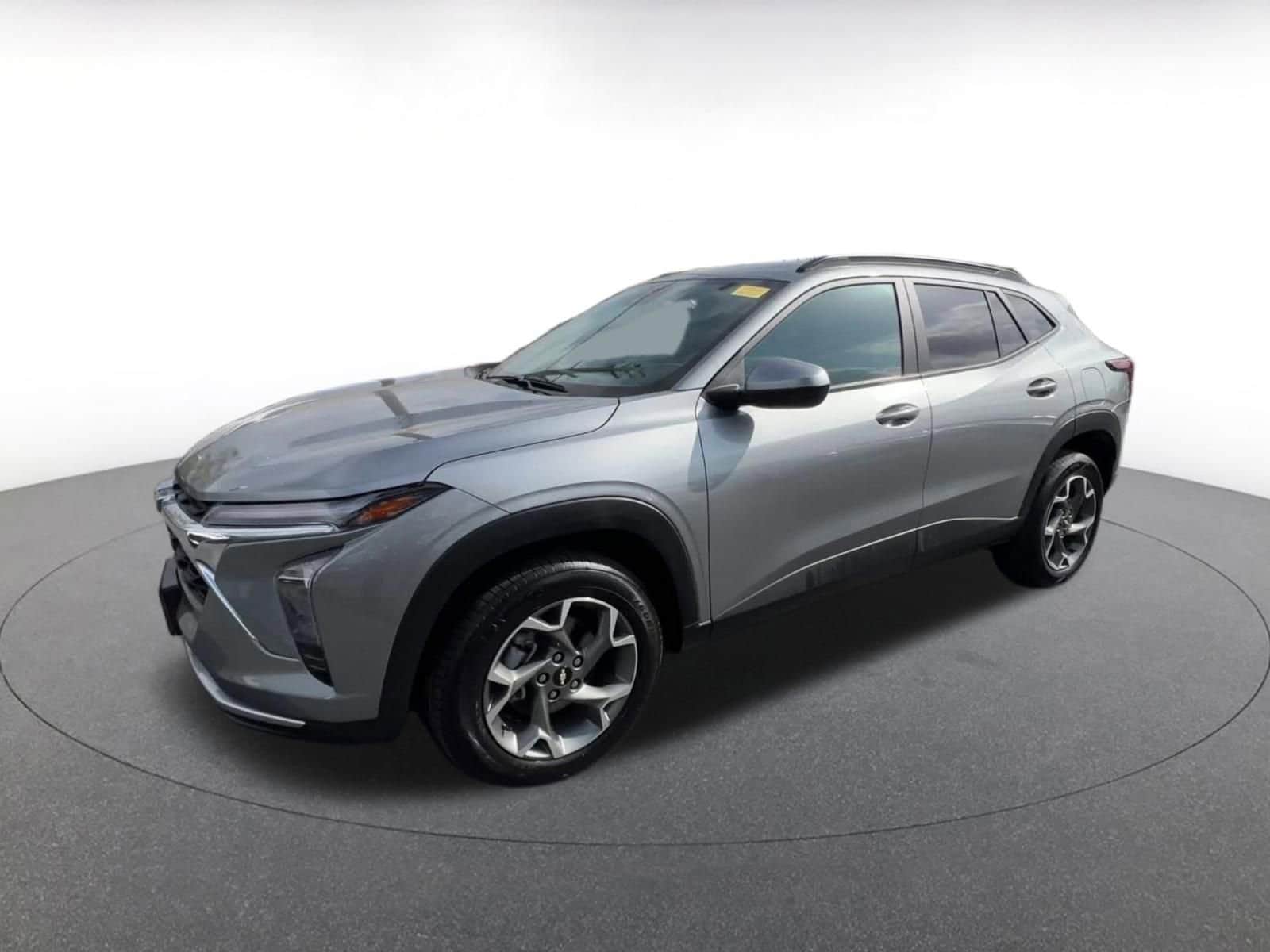 Thumbnail: 2025 Chevrolet Trax - 8