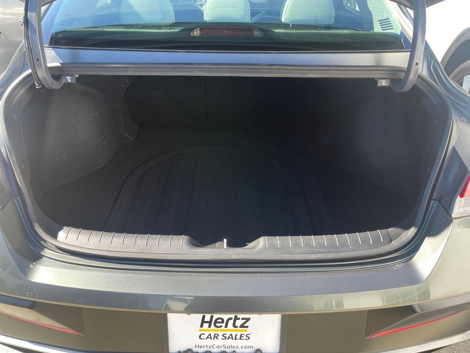 Thumbnail: 2025 Hyundai Elantra - 31