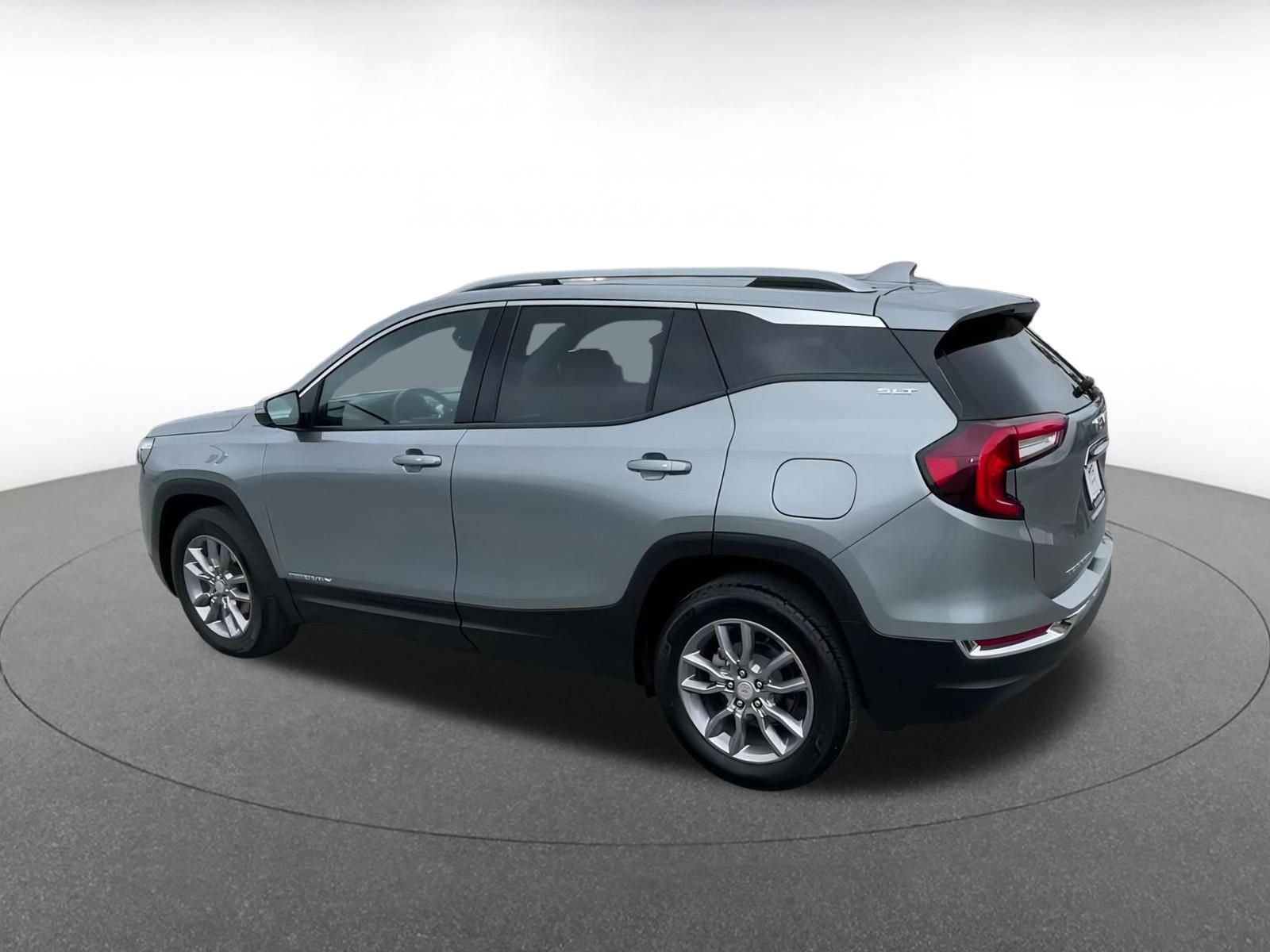 Thumbnail: 2024 GMC Terrain - 10