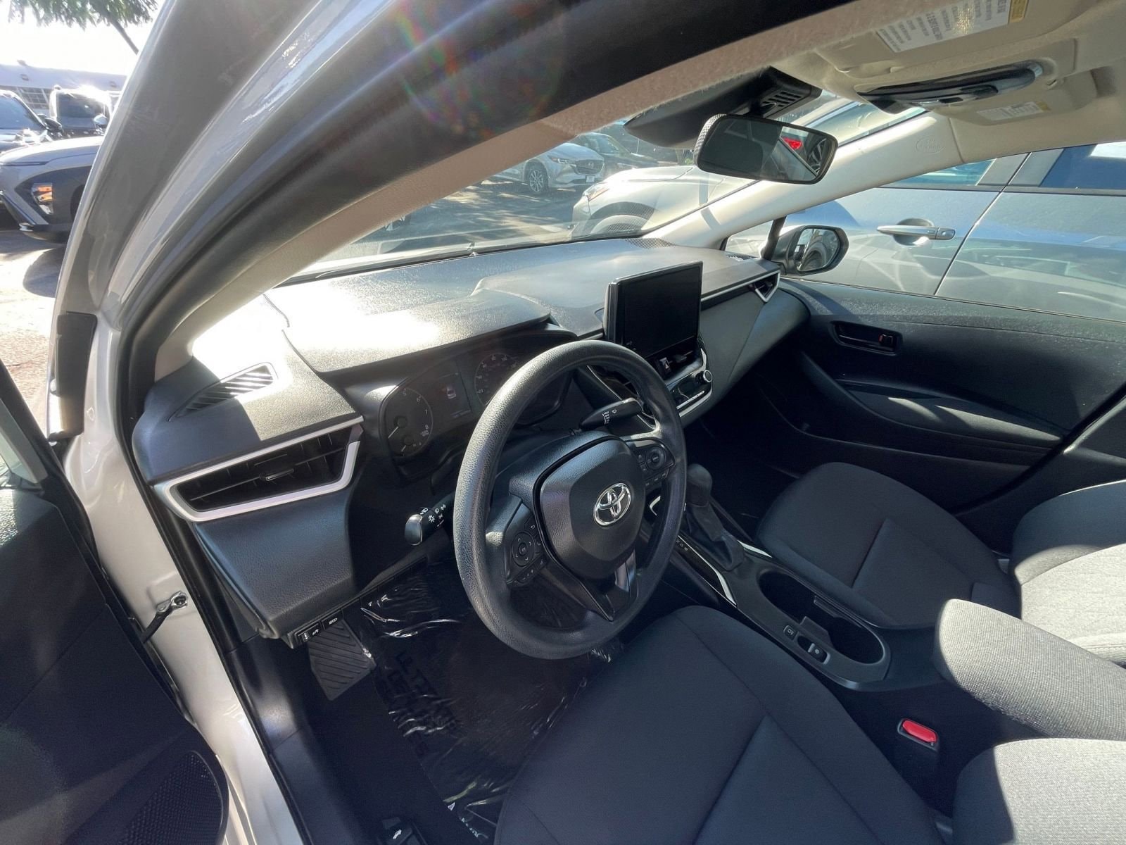 Thumbnail: 2025 Toyota Corolla - 34