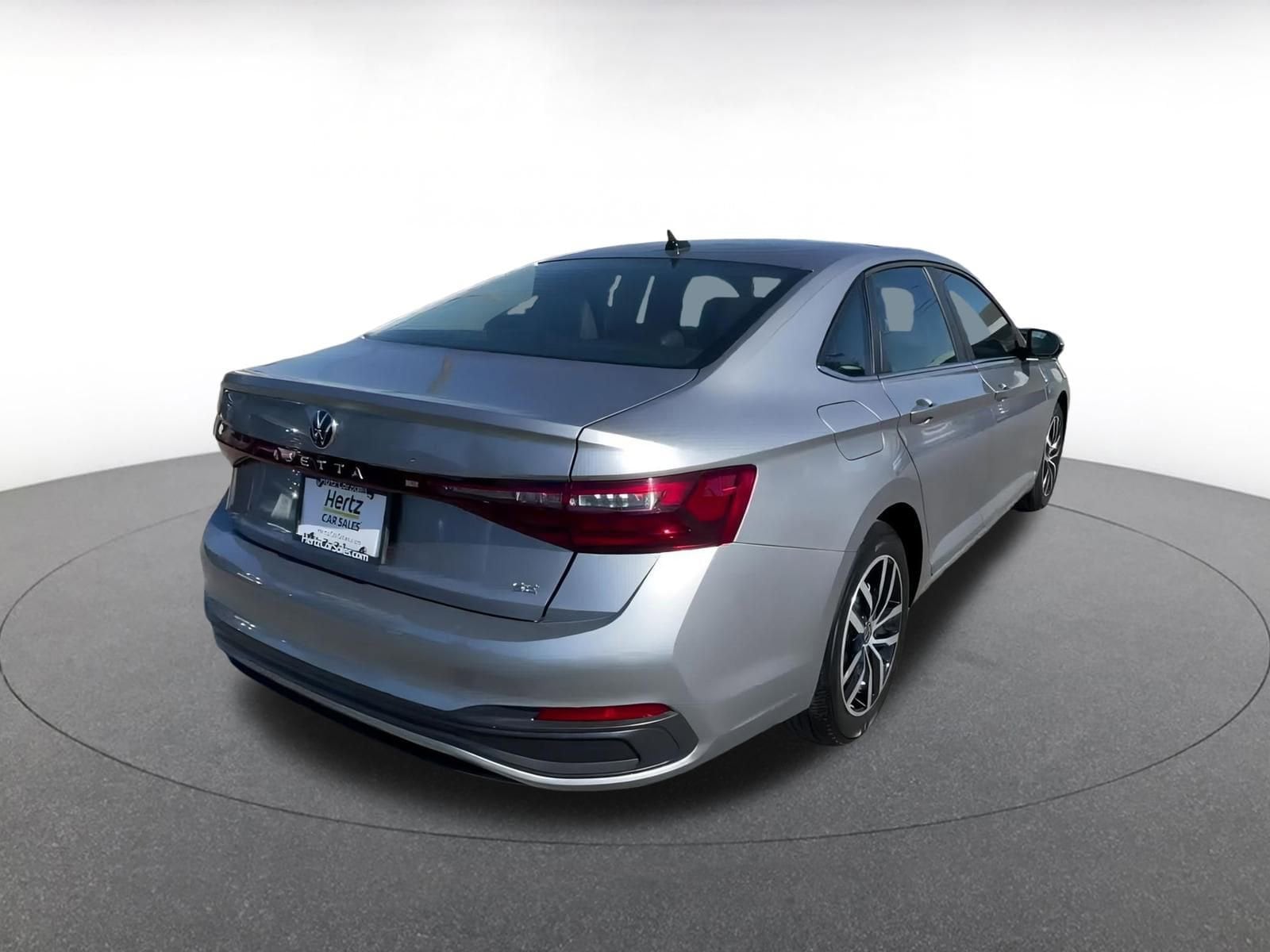 Thumbnail: 2025 Volkswagen Jetta - 14