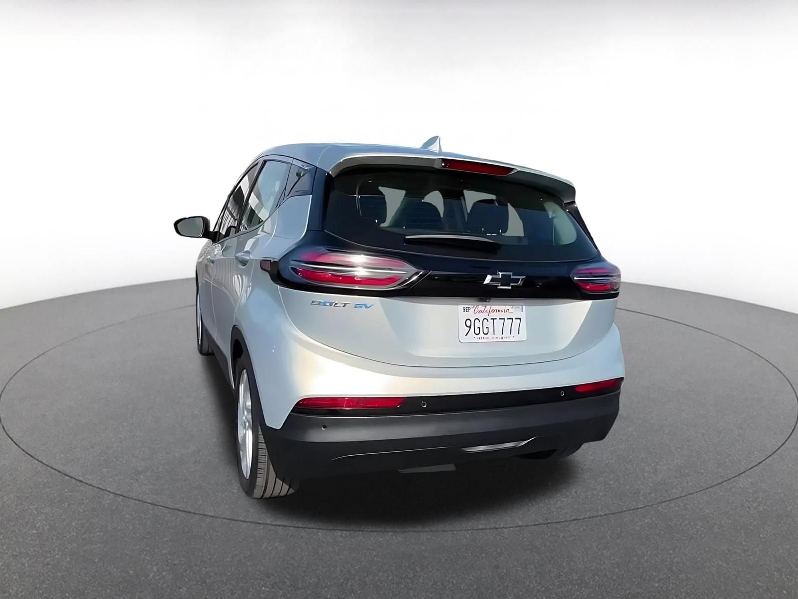 Thumbnail: 2023 Chevrolet Bolt EV - 11