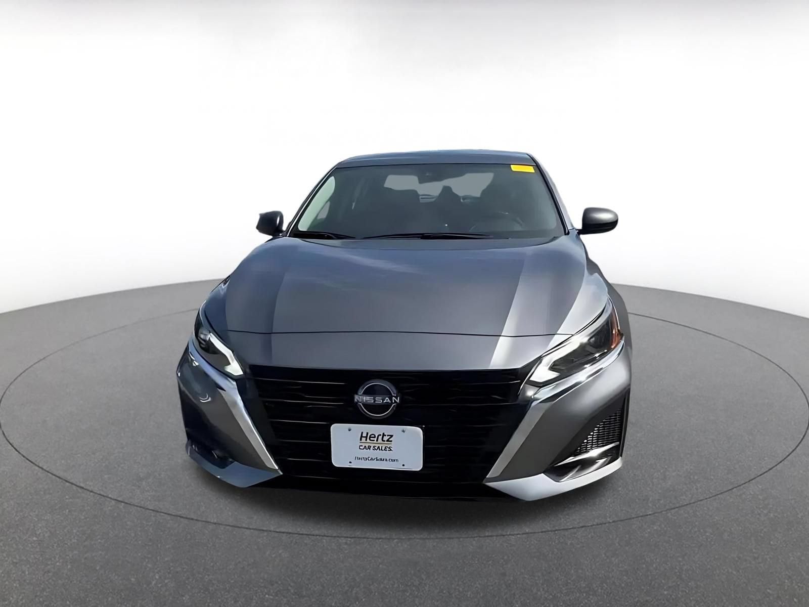 Thumbnail: 2025 Nissan Altima - 4