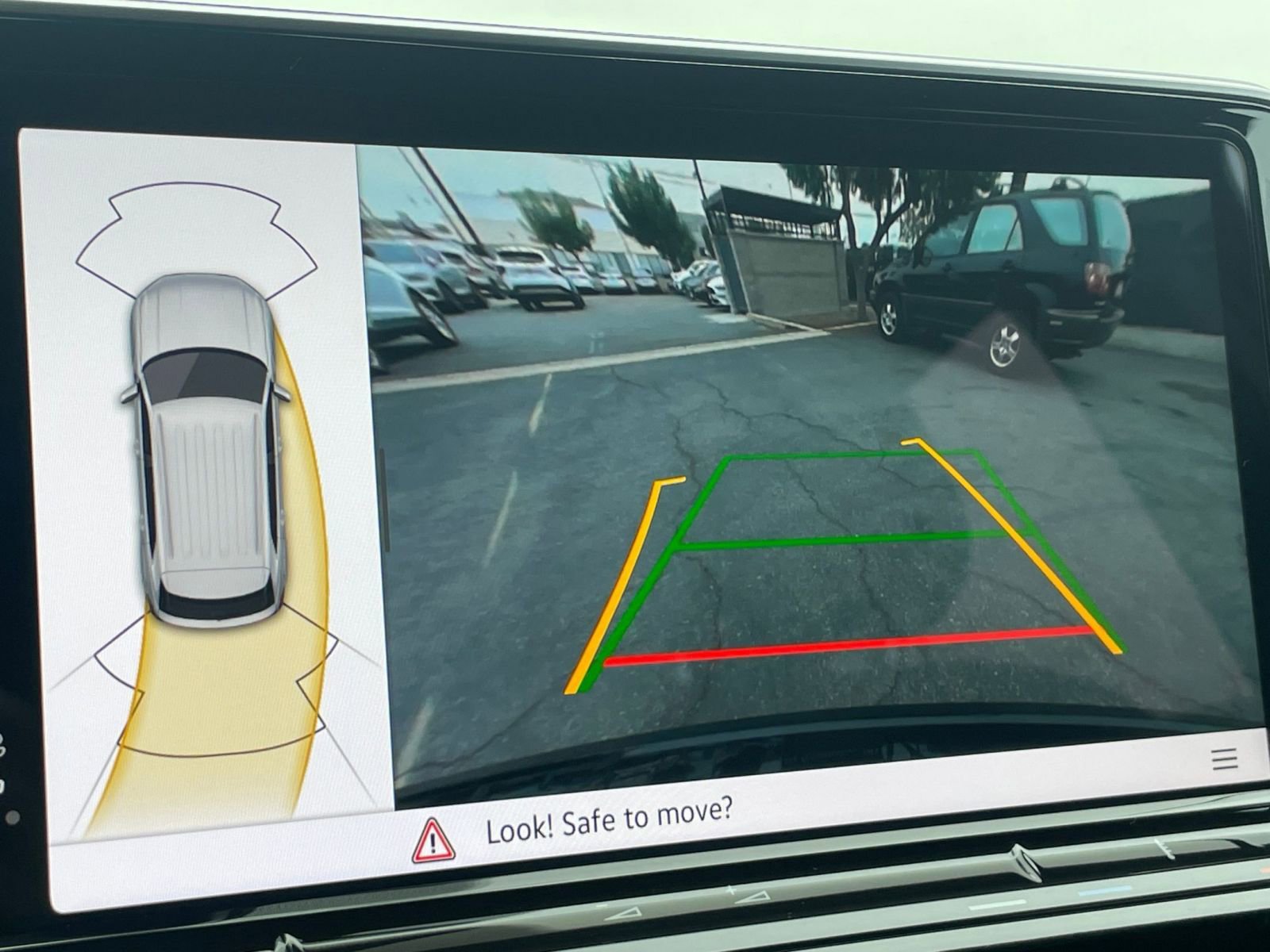 Thumbnail: 2025 Volkswagen Atlas - 17