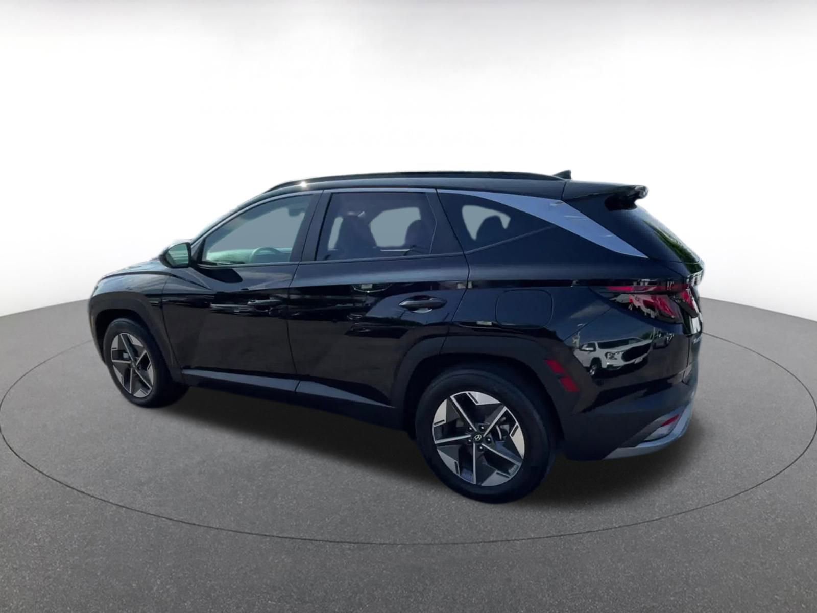 Thumbnail: 2025 Hyundai Tucson - 10