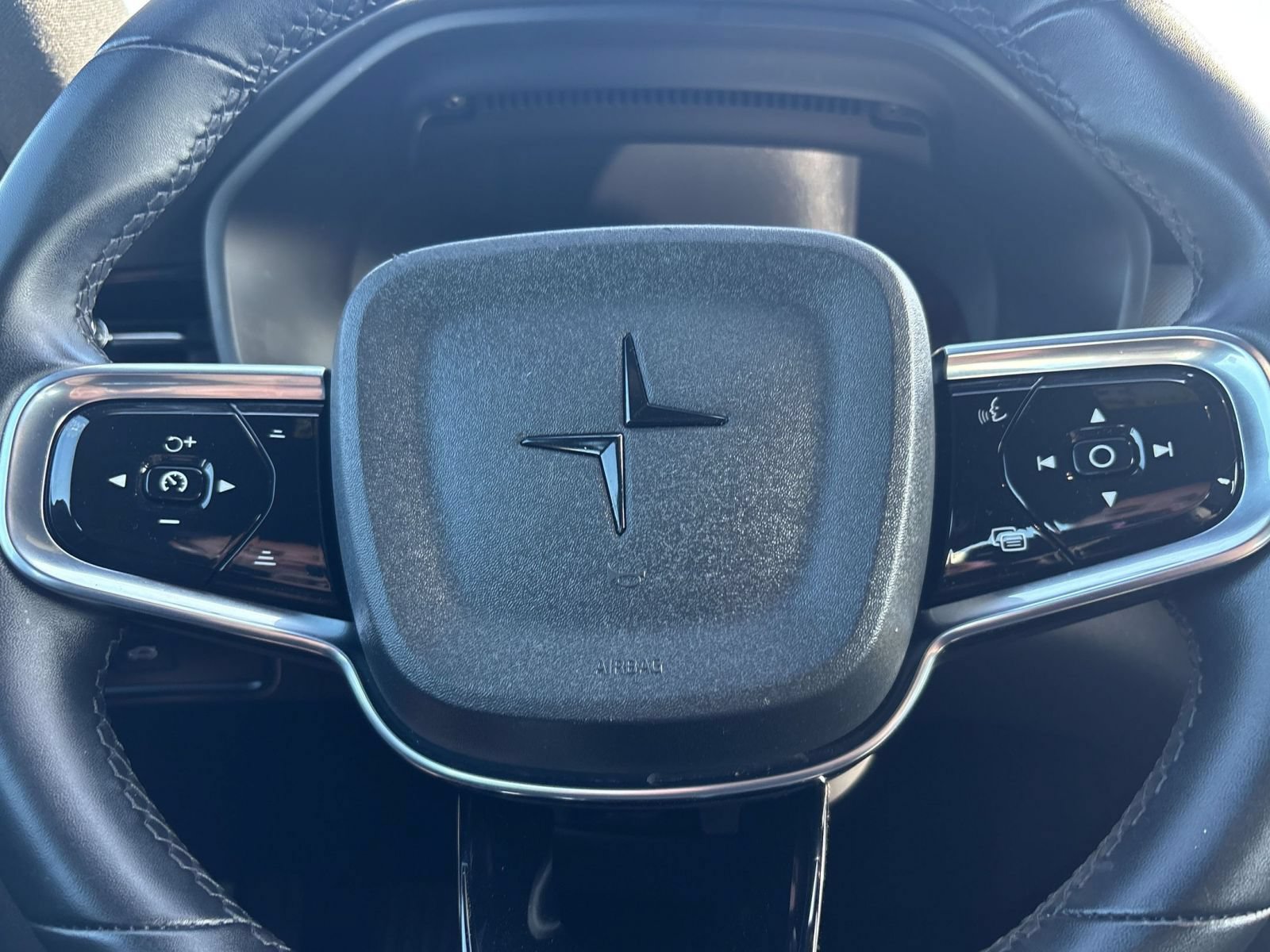 Thumbnail: 2023 Polestar 2 - 22