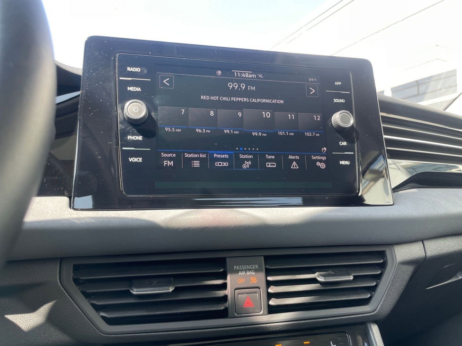 Thumbnail: 2025 Volkswagen Jetta - 21