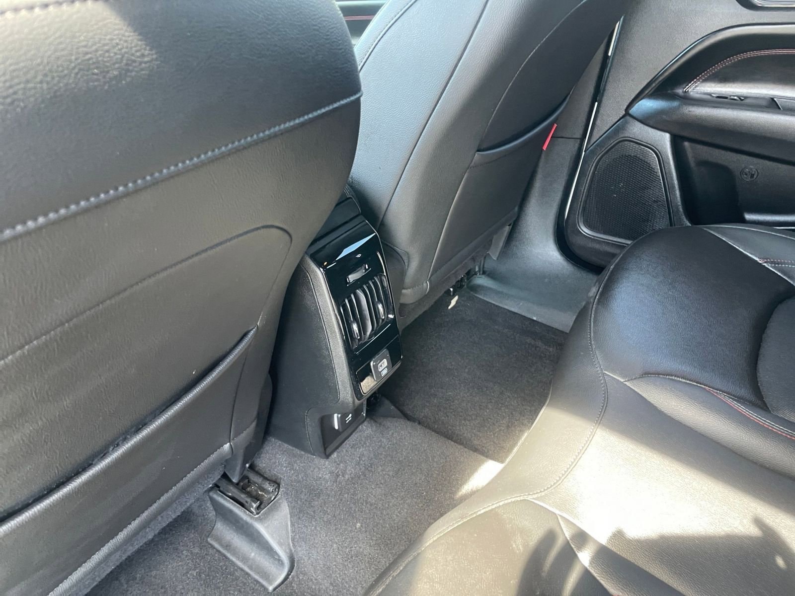 Thumbnail: 2025 Jeep Compass - 23