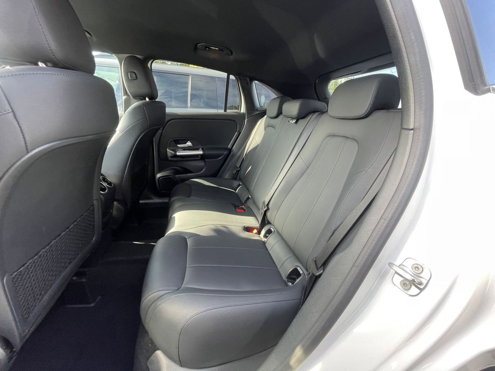 Thumbnail: 2025 Mercedes-Benz GLA - 25