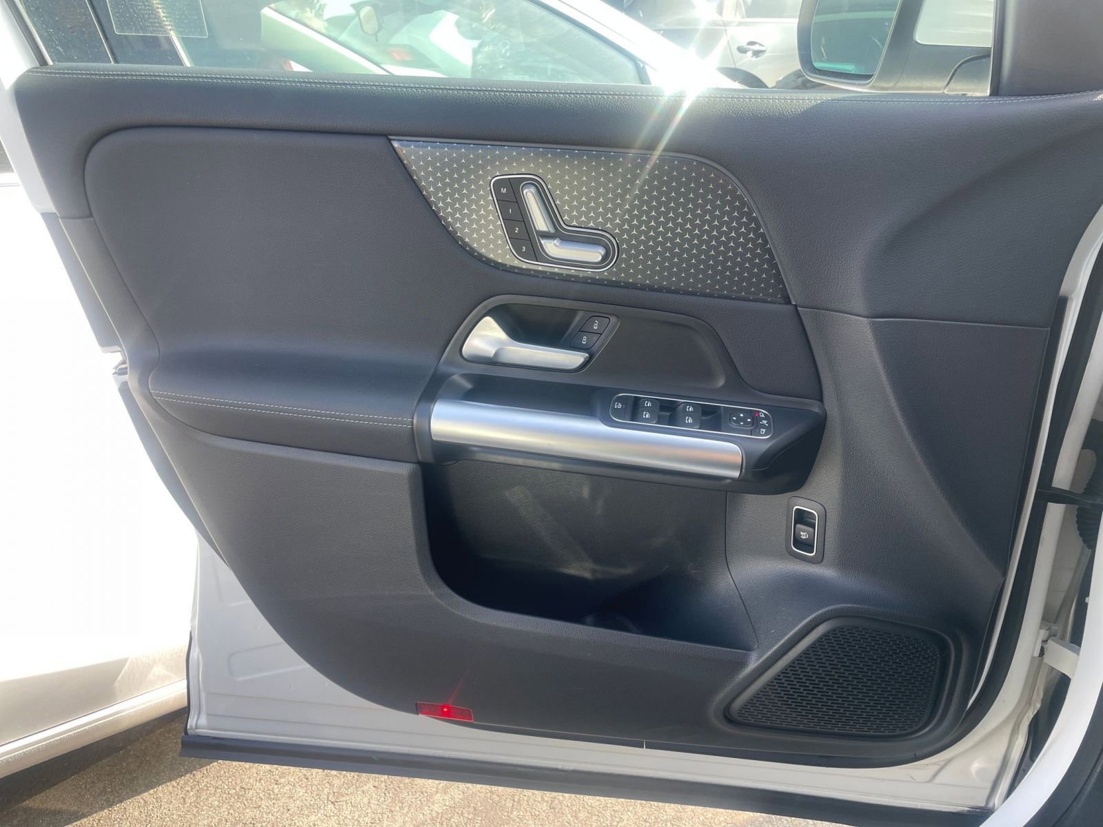 Thumbnail: 2025 Mercedes-Benz GLA - 20