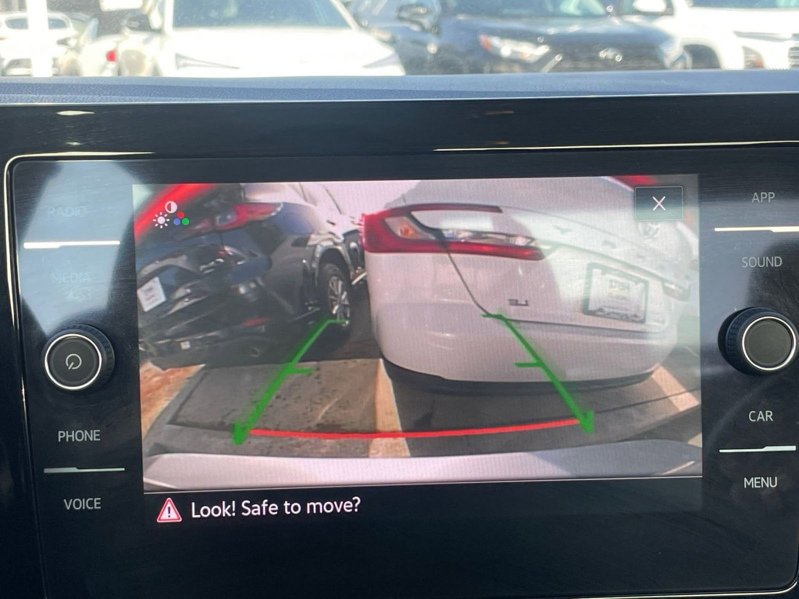 Thumbnail: 2025 Volkswagen Jetta - 17