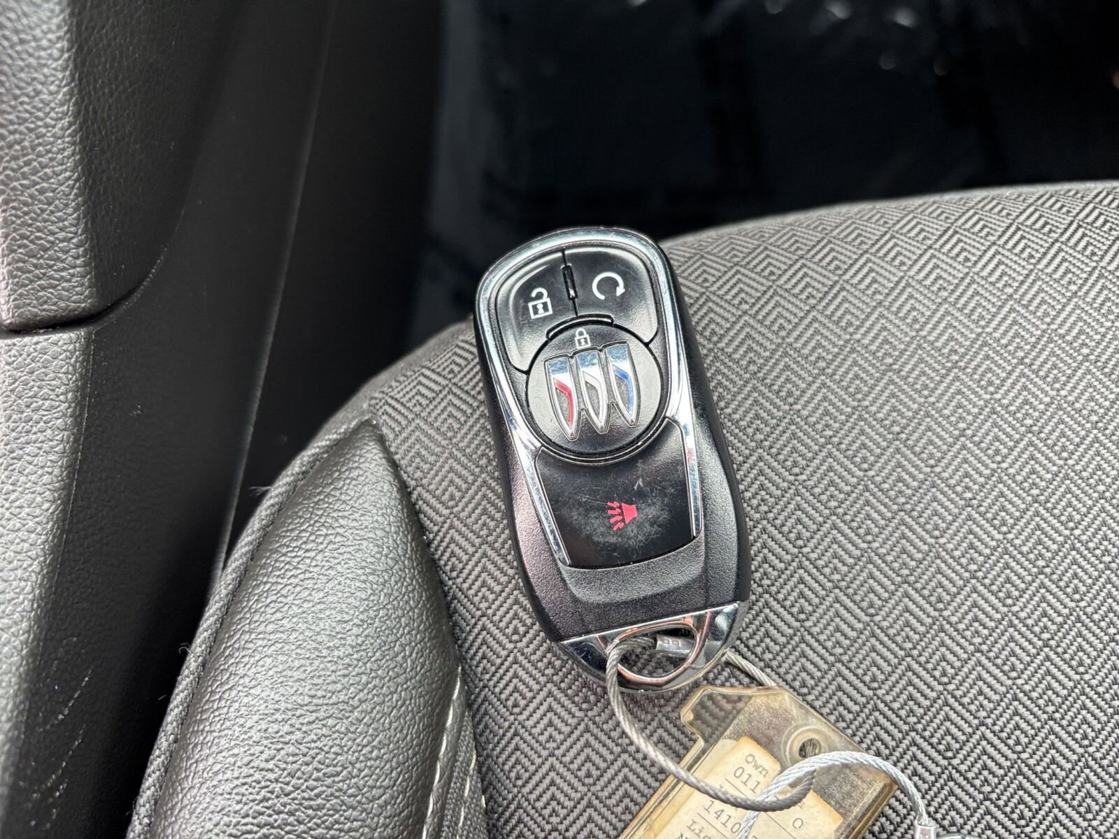 Thumbnail: 2025 Buick Encore GX - 21