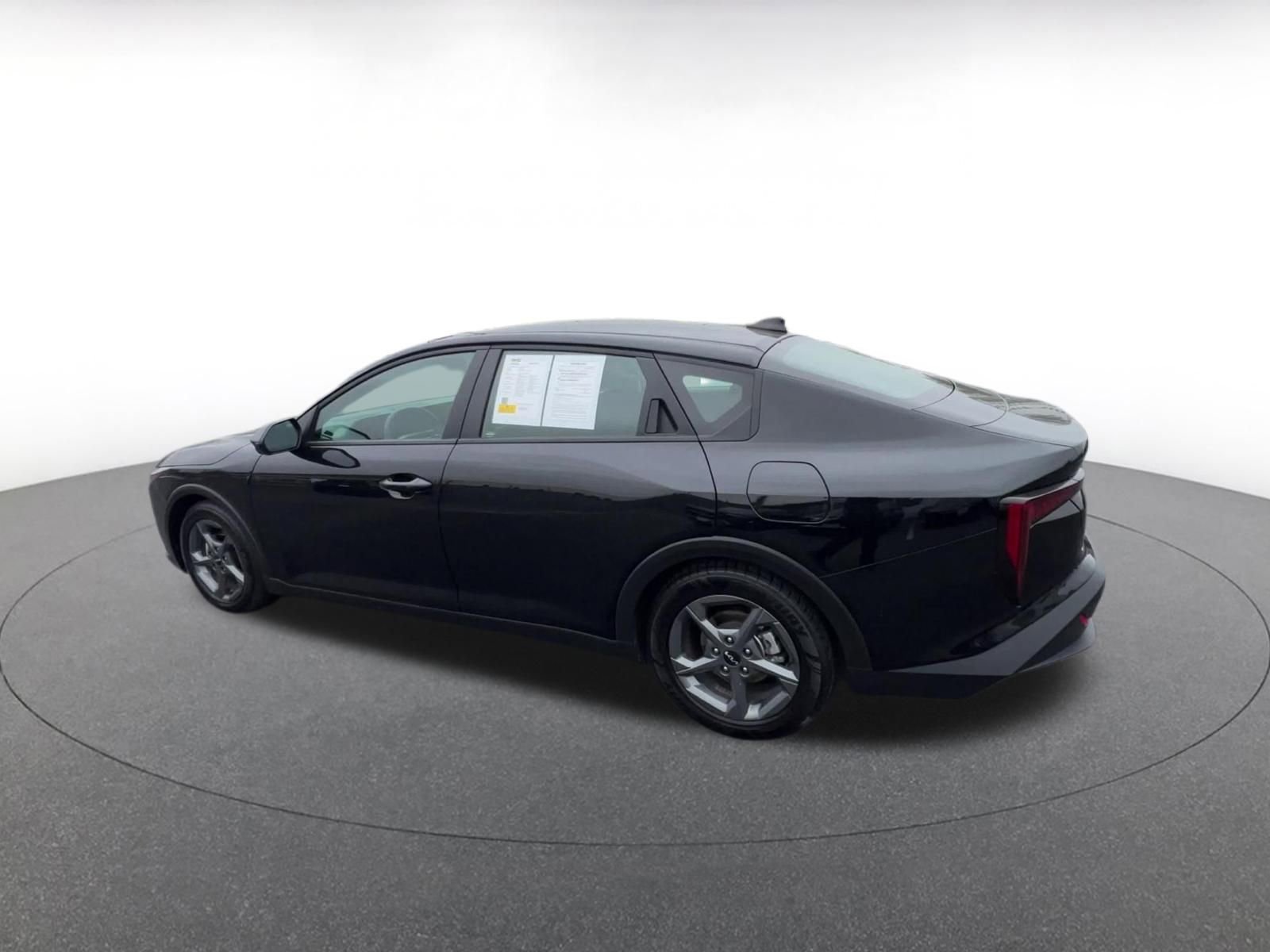 Thumbnail: 2025 Kia K4 - 10
