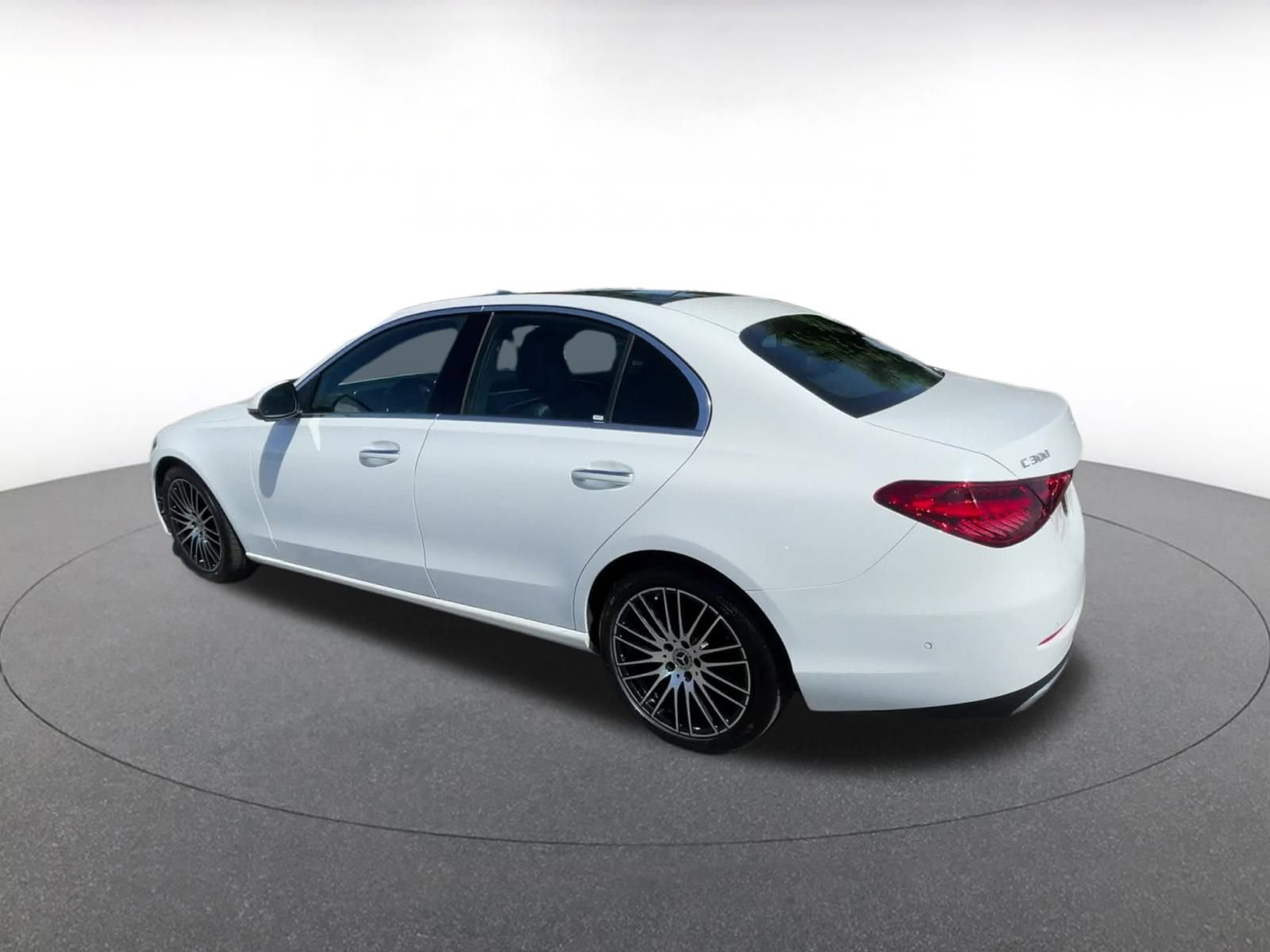 Thumbnail: 2024 Mercedes-Benz C-Class - 10