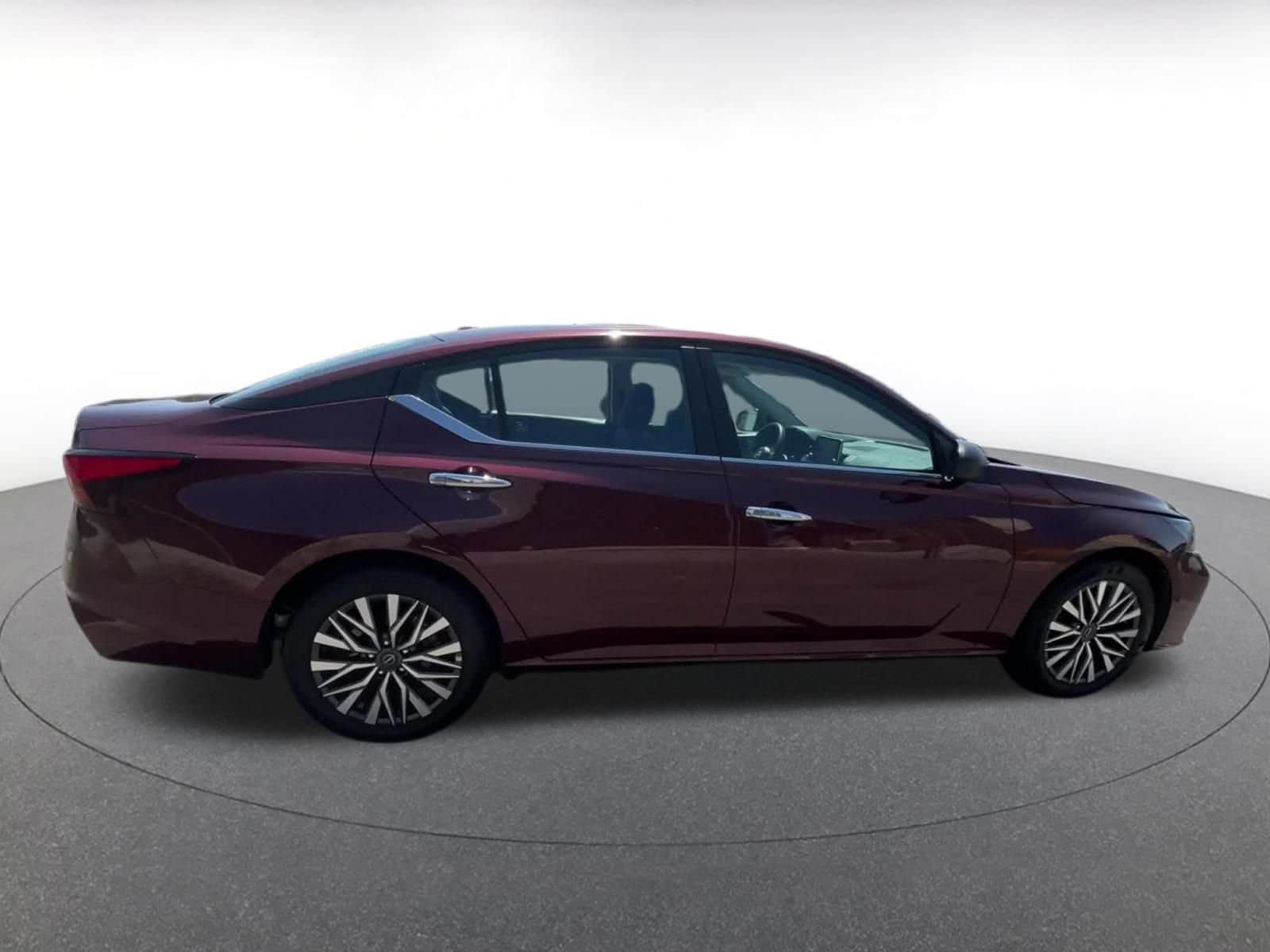 Thumbnail: 2025 Nissan Altima - 14