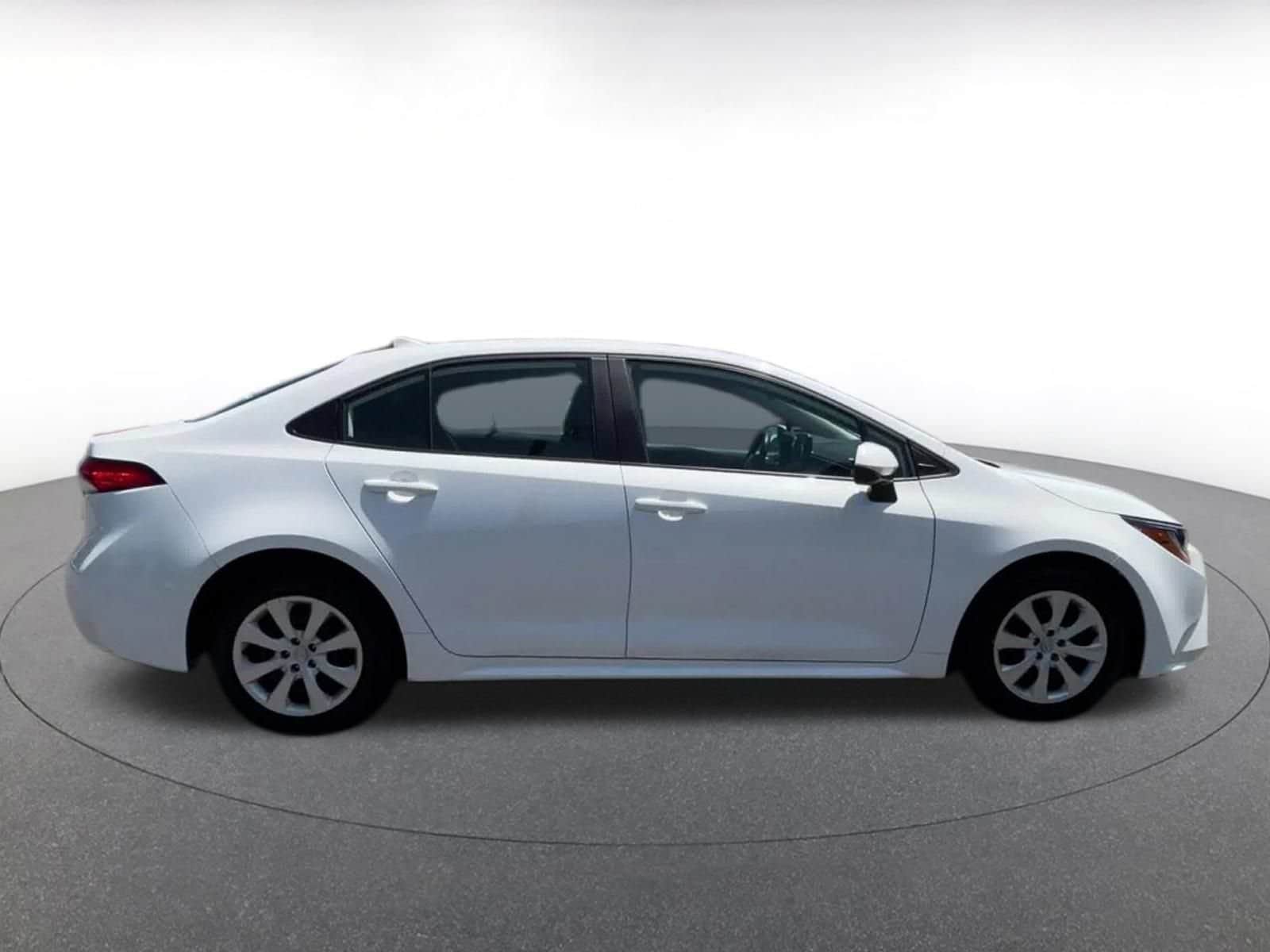 Thumbnail: 2025 Toyota Corolla - 16