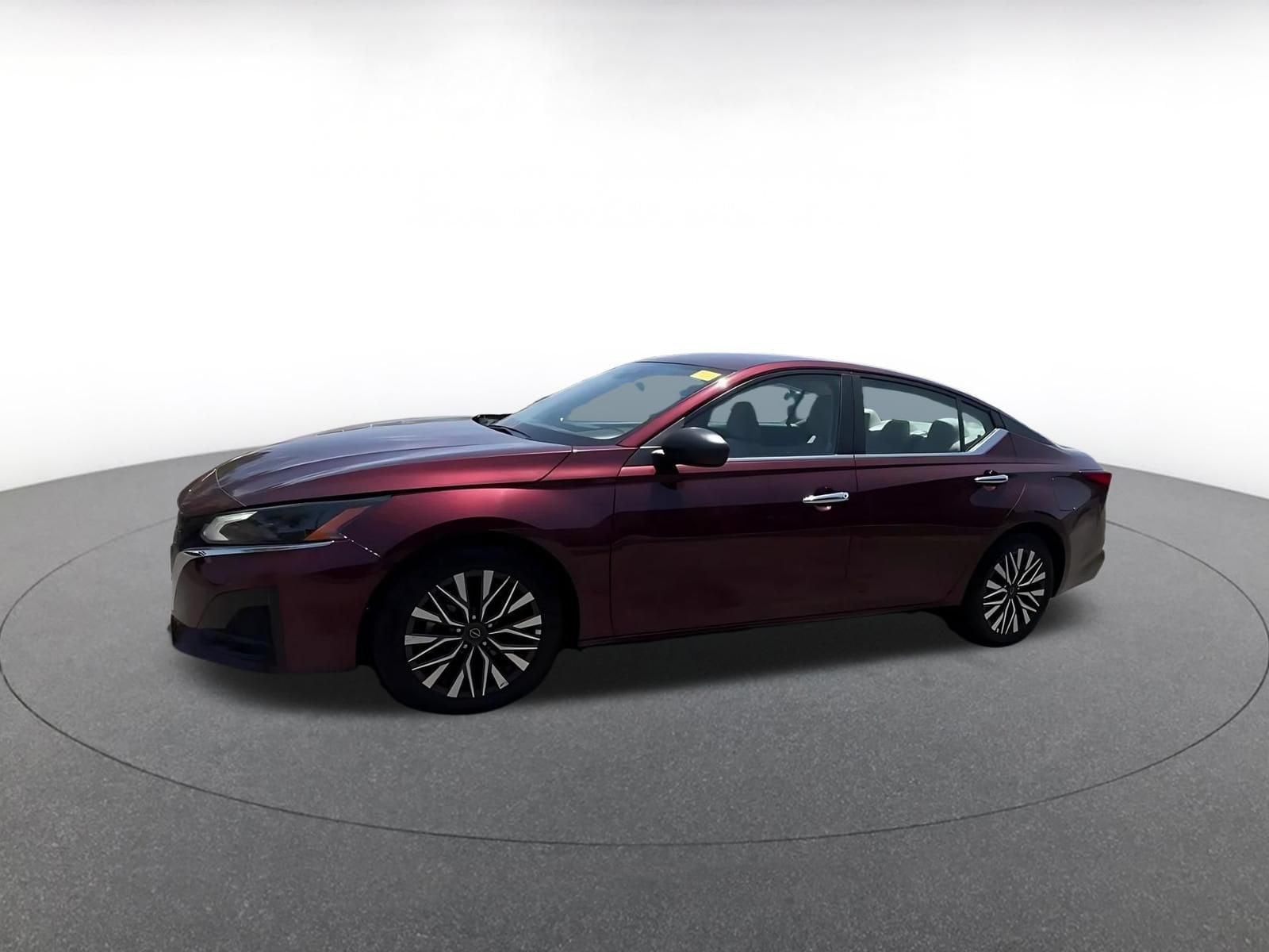 Thumbnail: 2025 Nissan Altima - 8