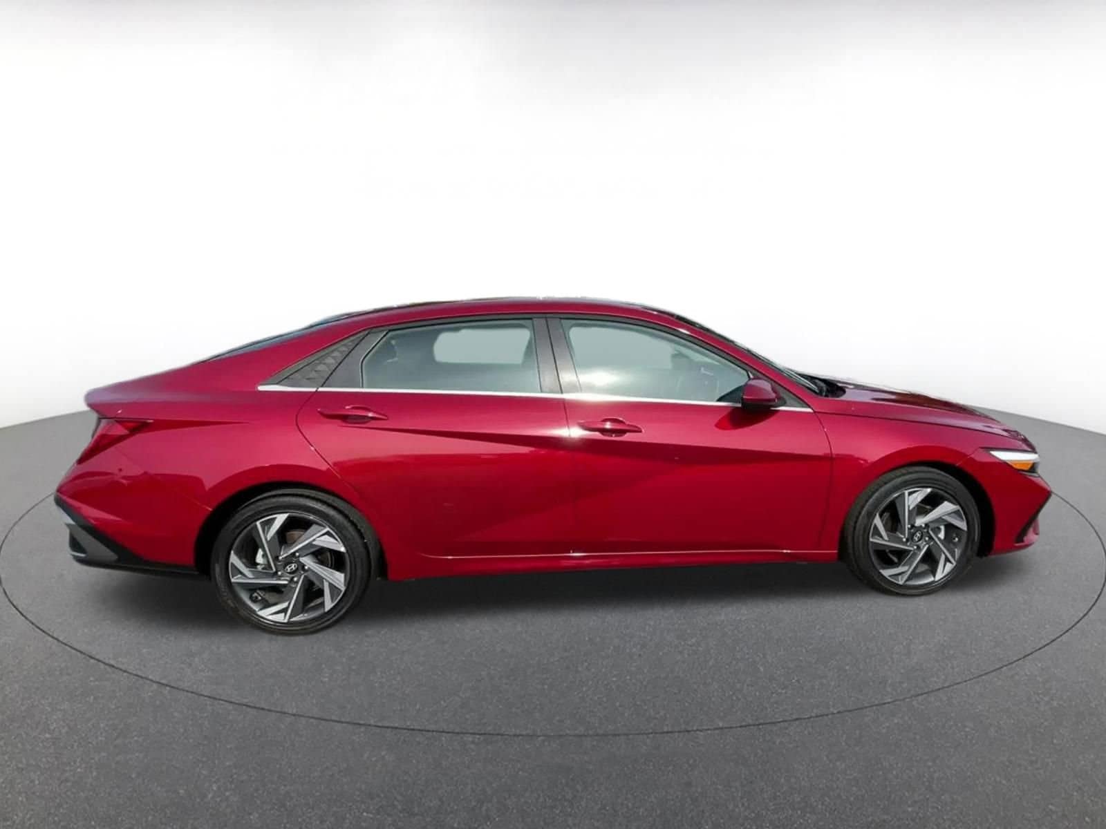 Thumbnail: 2025 Hyundai Elantra - 16