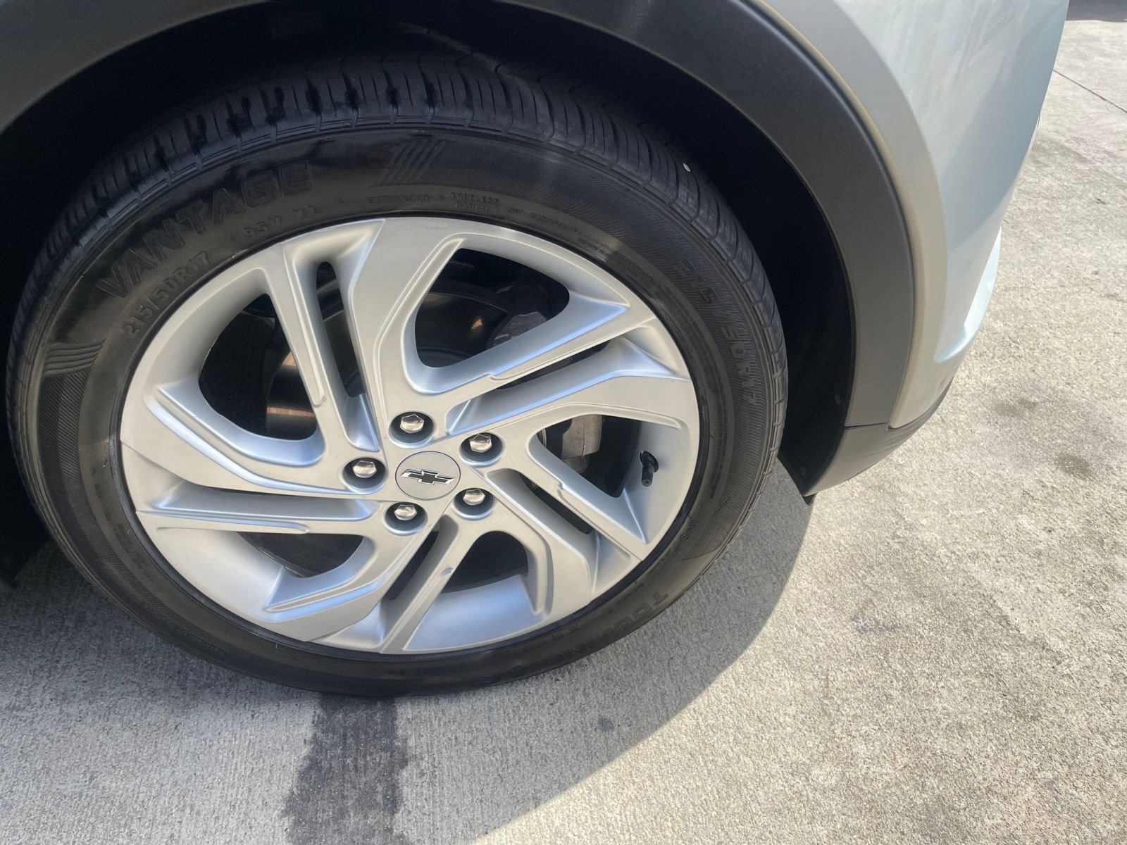 Thumbnail: 2023 Chevrolet Bolt EV - 34