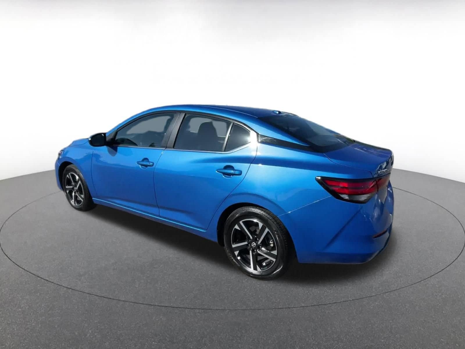 Thumbnail: 2024 Nissan Sentra - 10