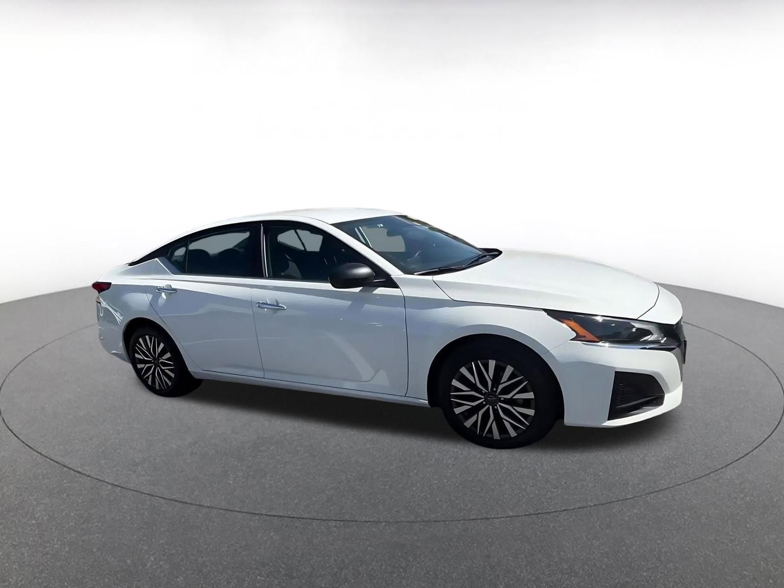 Thumbnail: 2025 Nissan Altima - 2