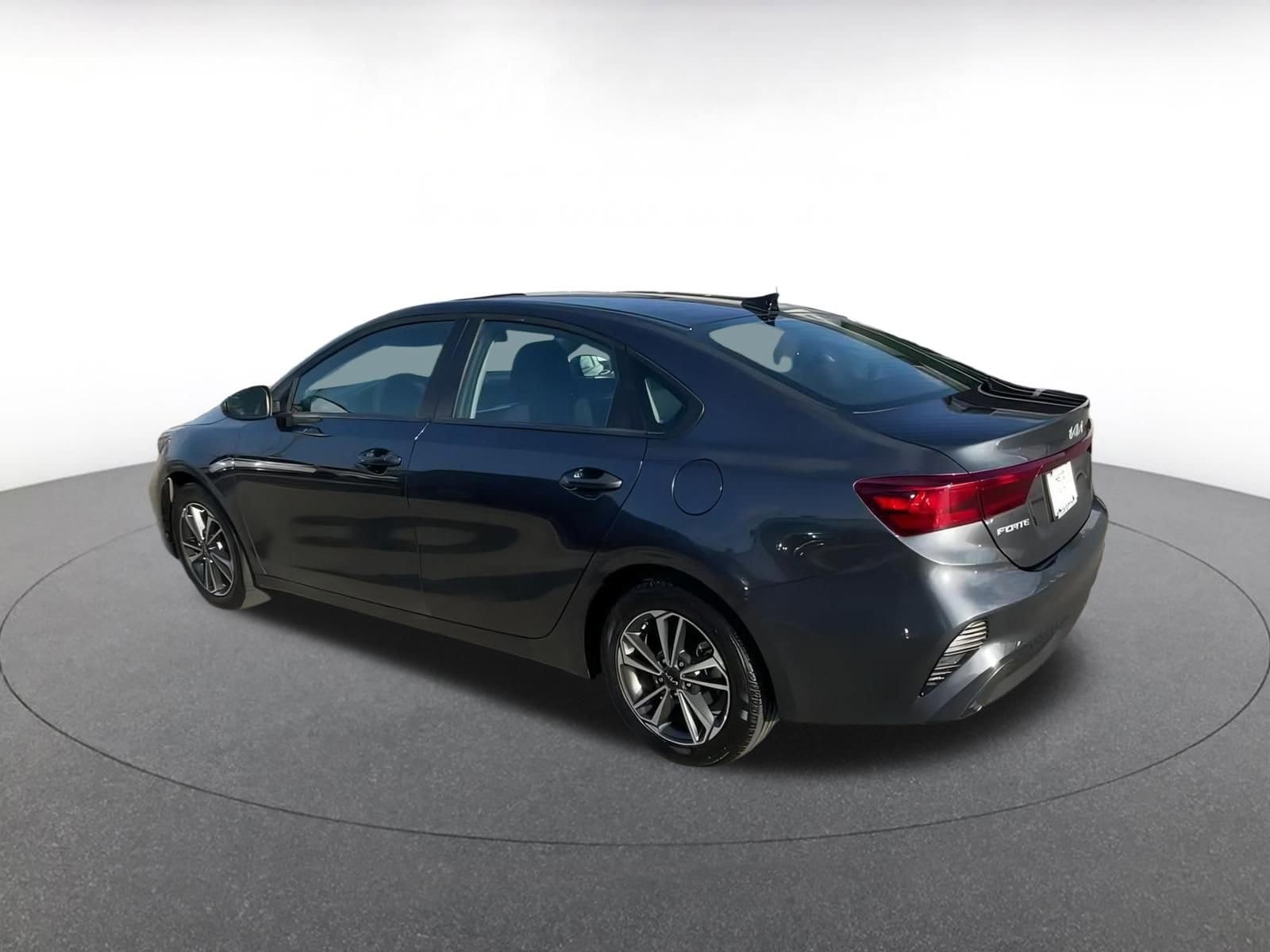 2024 Kia Forte LXS 11