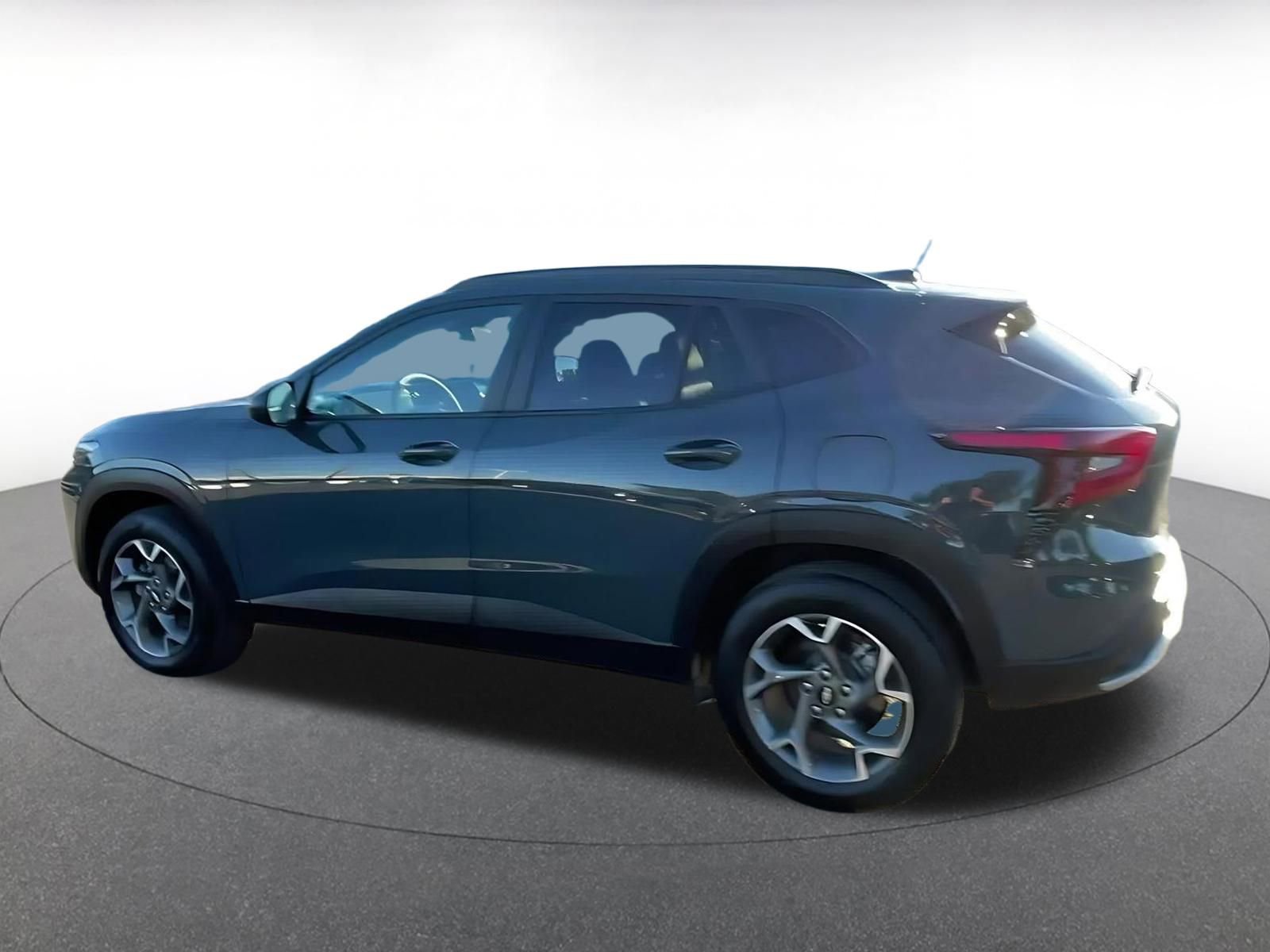 Thumbnail: 2025 Chevrolet Trax - 10