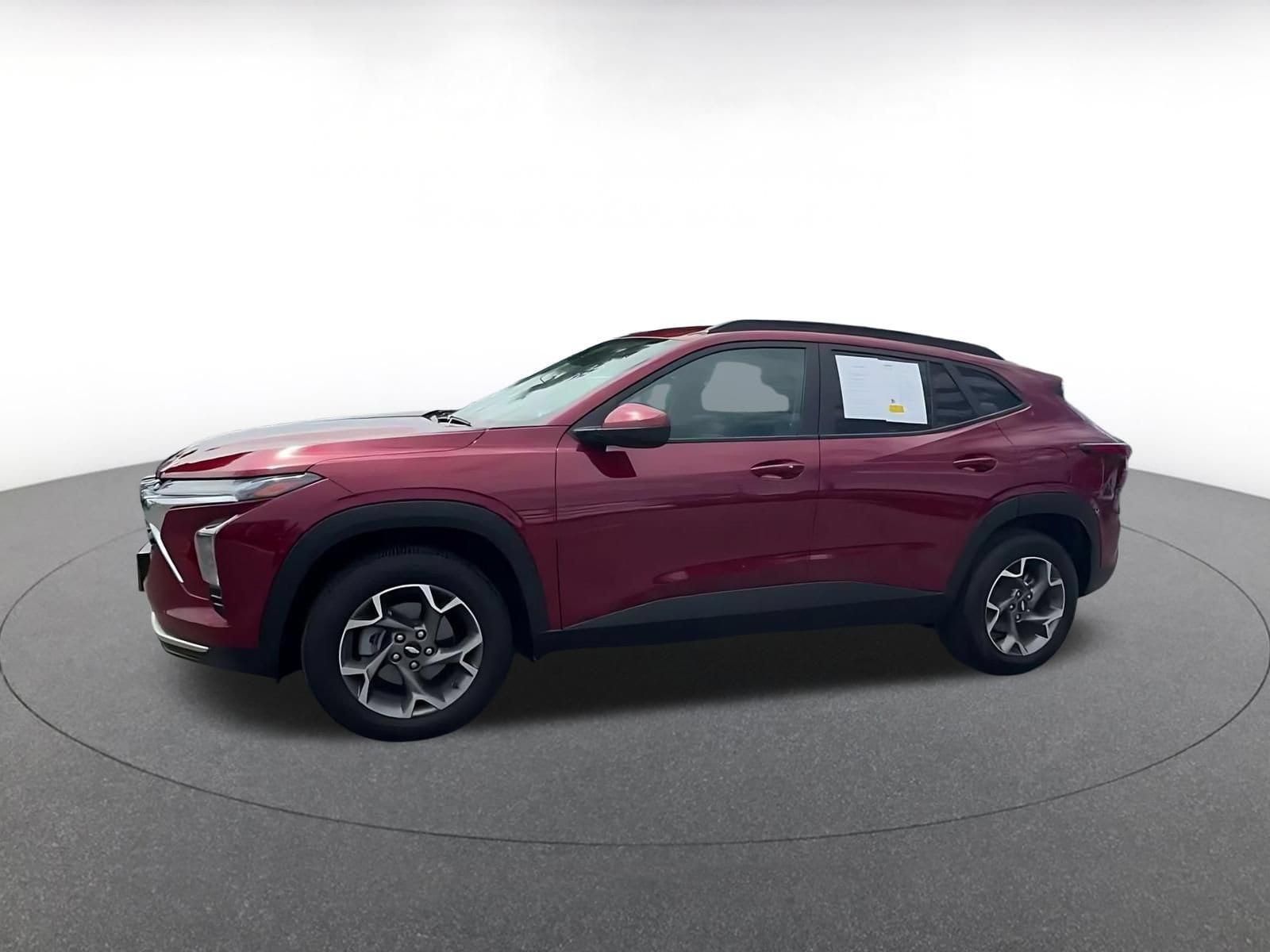 Thumbnail: 2025 Chevrolet Trax - 6