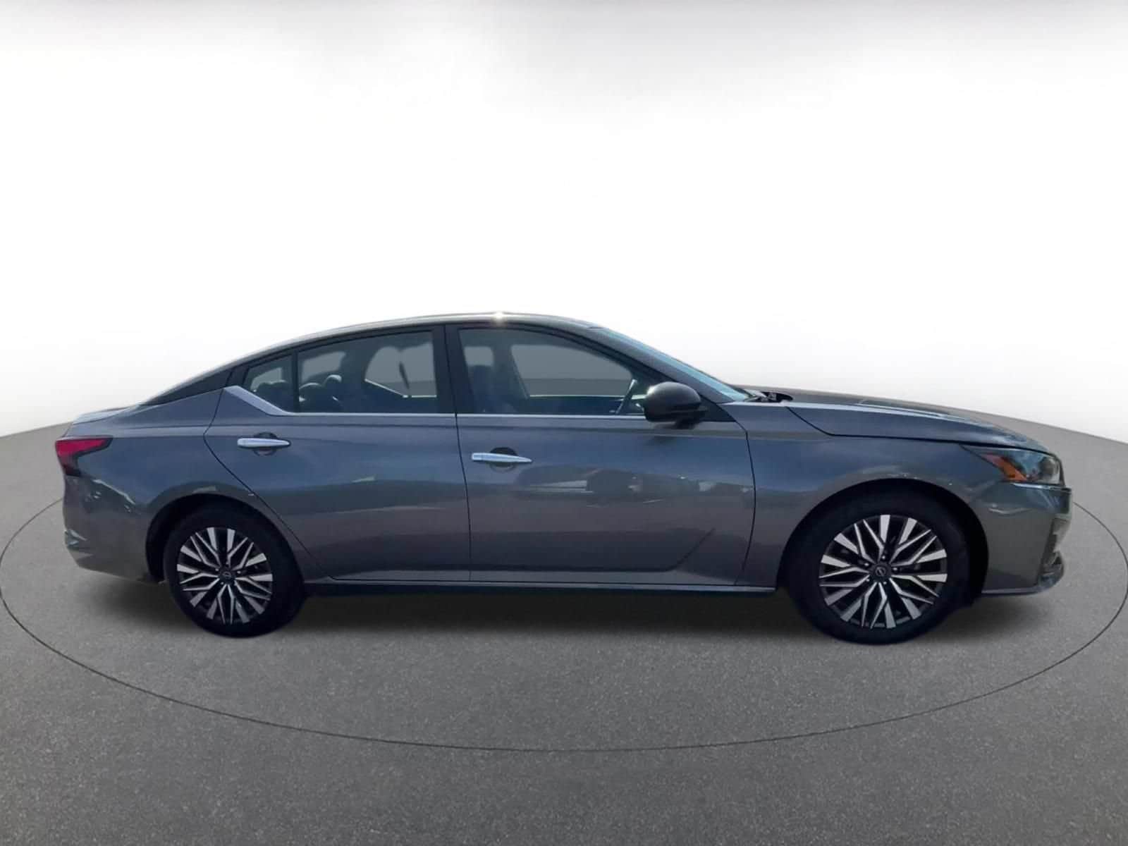 Thumbnail: 2025 Nissan Altima - 16