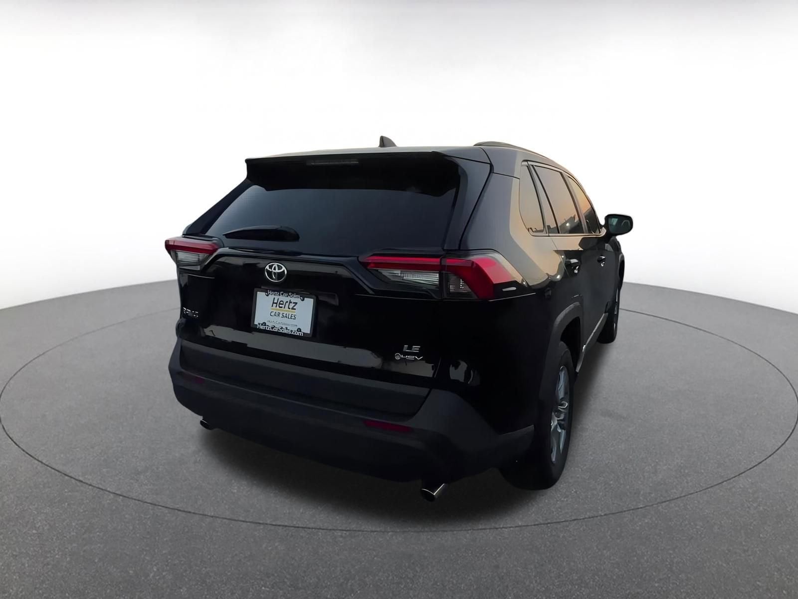 Thumbnail: 2025 Toyota RAV4 - 14