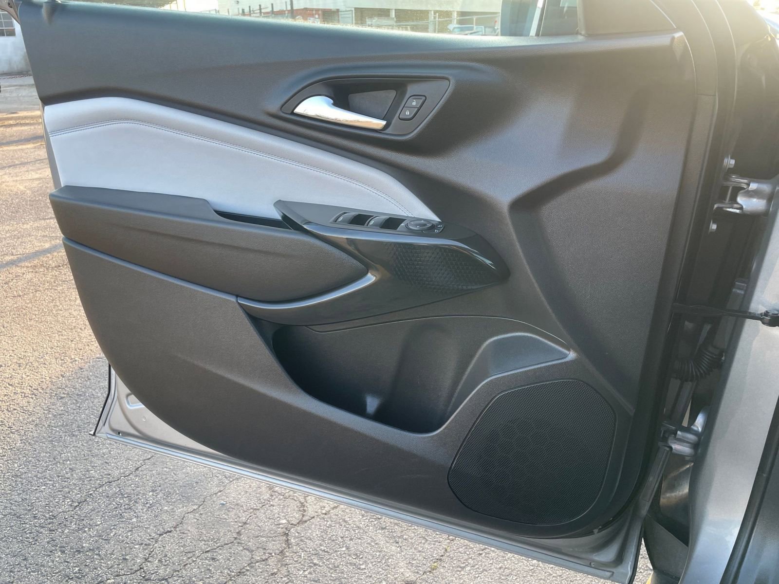 Thumbnail: 2025 Chevrolet Trax - 20