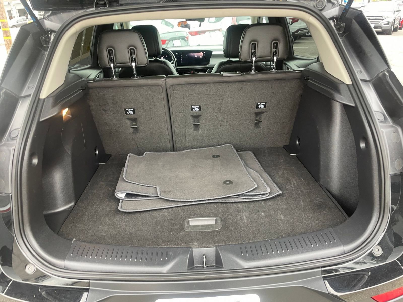 Thumbnail: 2025 Buick Encore GX - 32