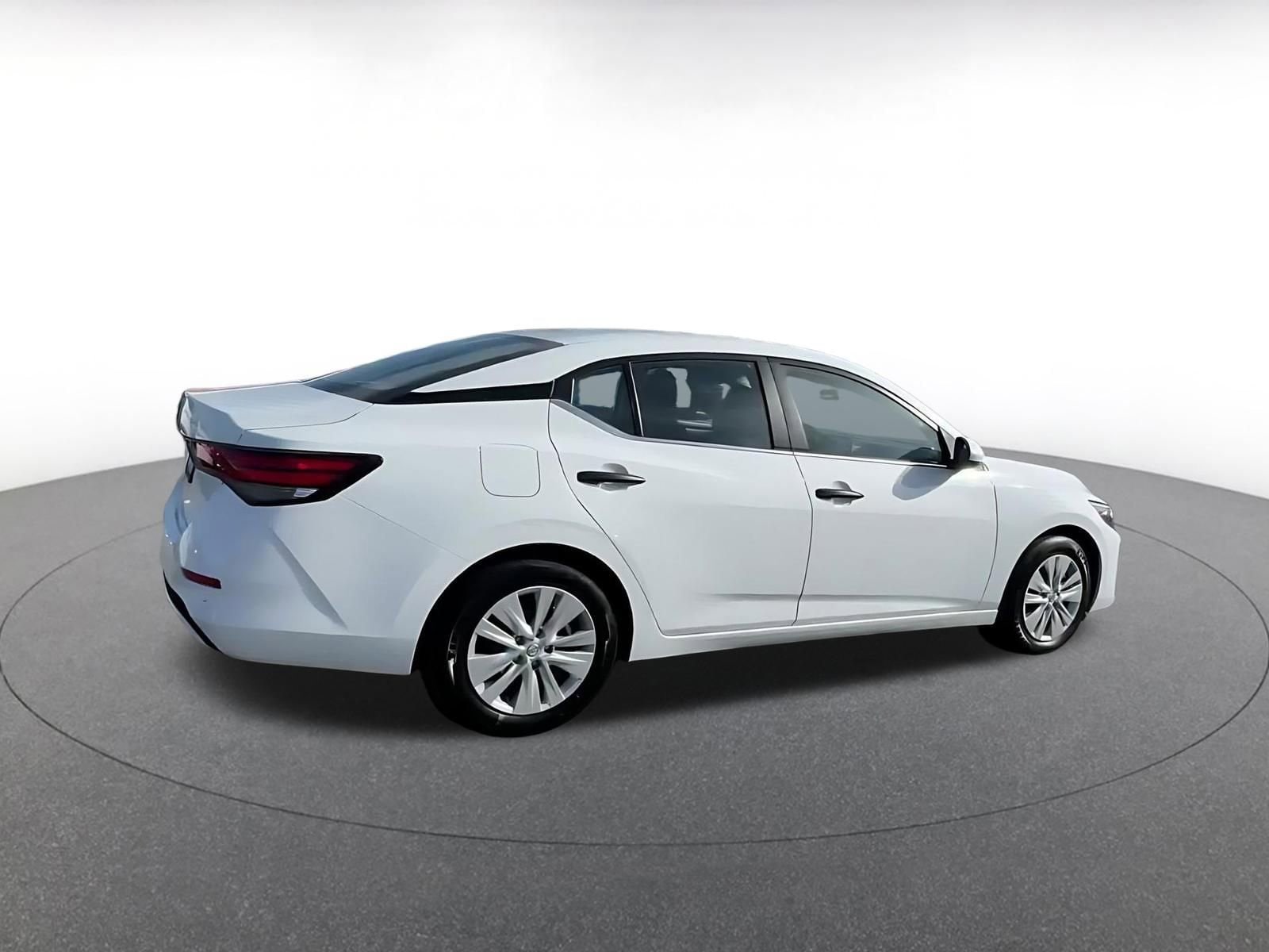 Thumbnail: 2025 Nissan Sentra - 15
