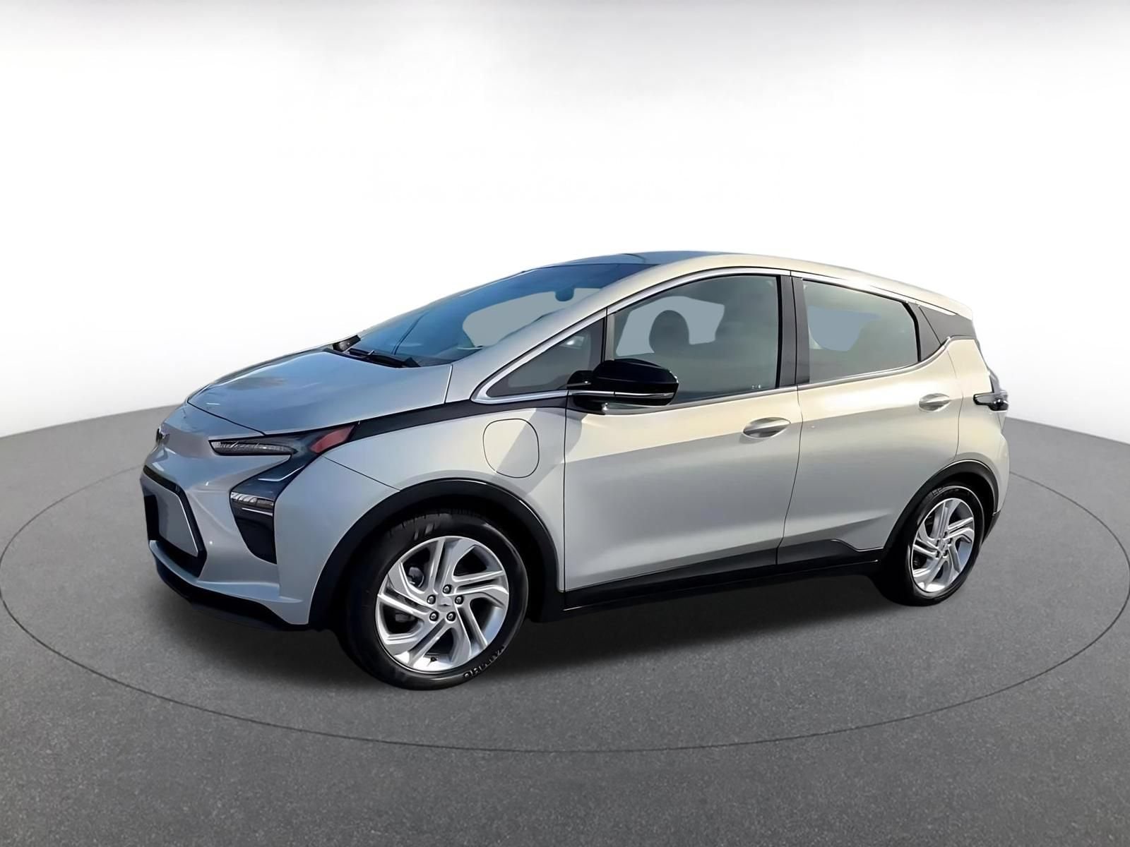 Thumbnail: 2023 Chevrolet Bolt EV - 8