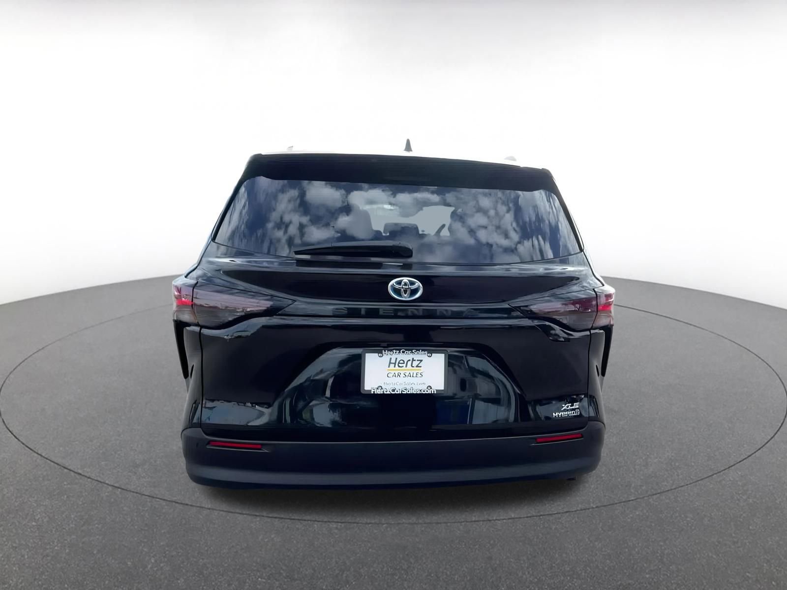 Thumbnail: 2024 Toyota Sienna - 12