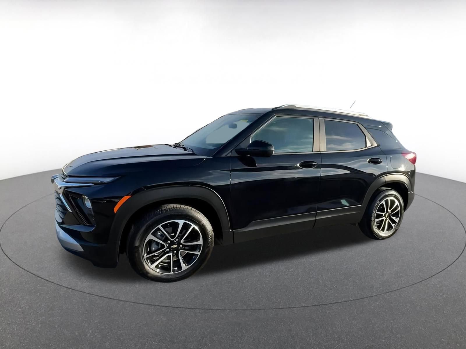 Thumbnail: 2025 Chevrolet TrailBlazer - 8