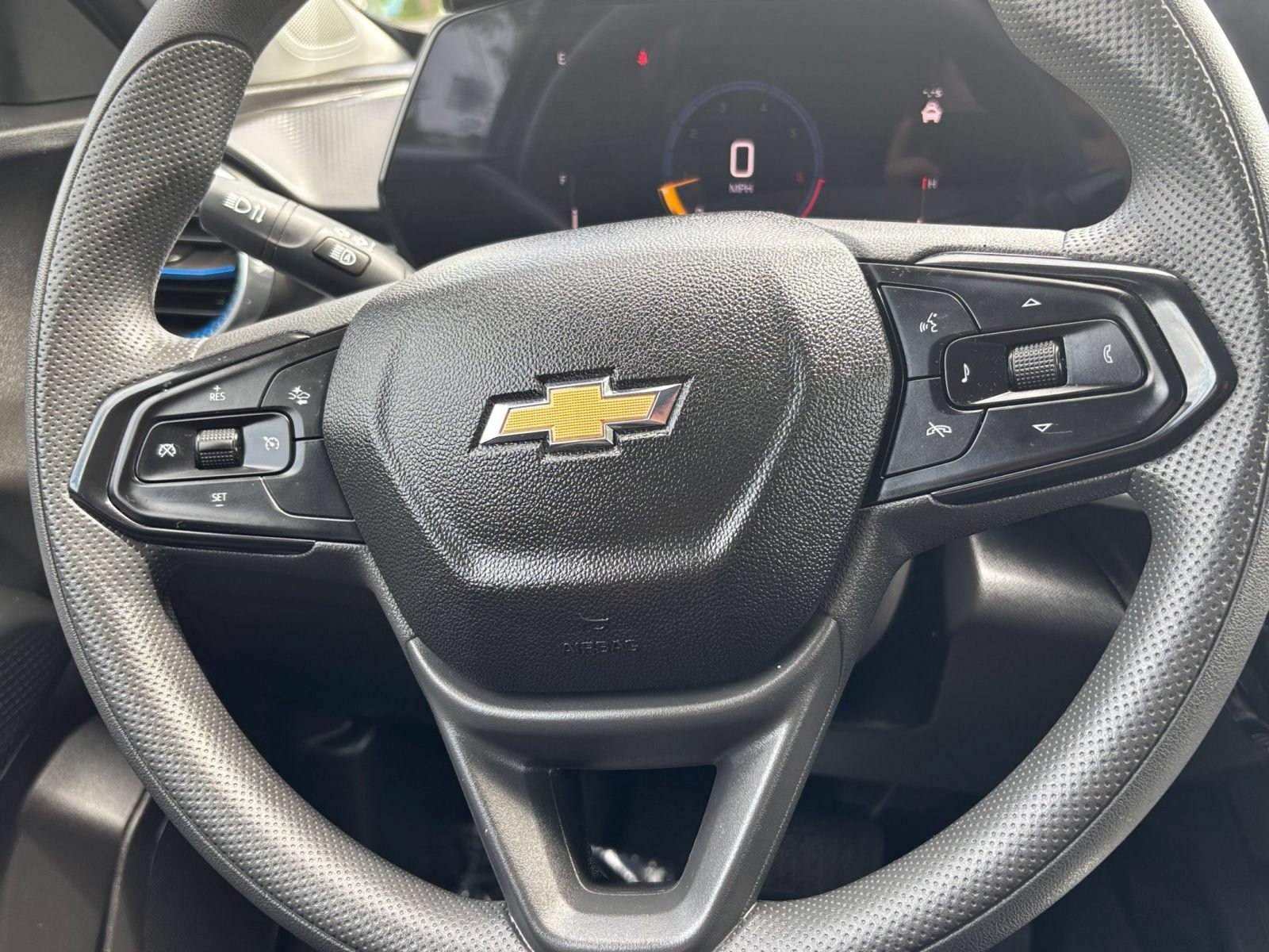 Thumbnail: 2025 Chevrolet Trax - 28