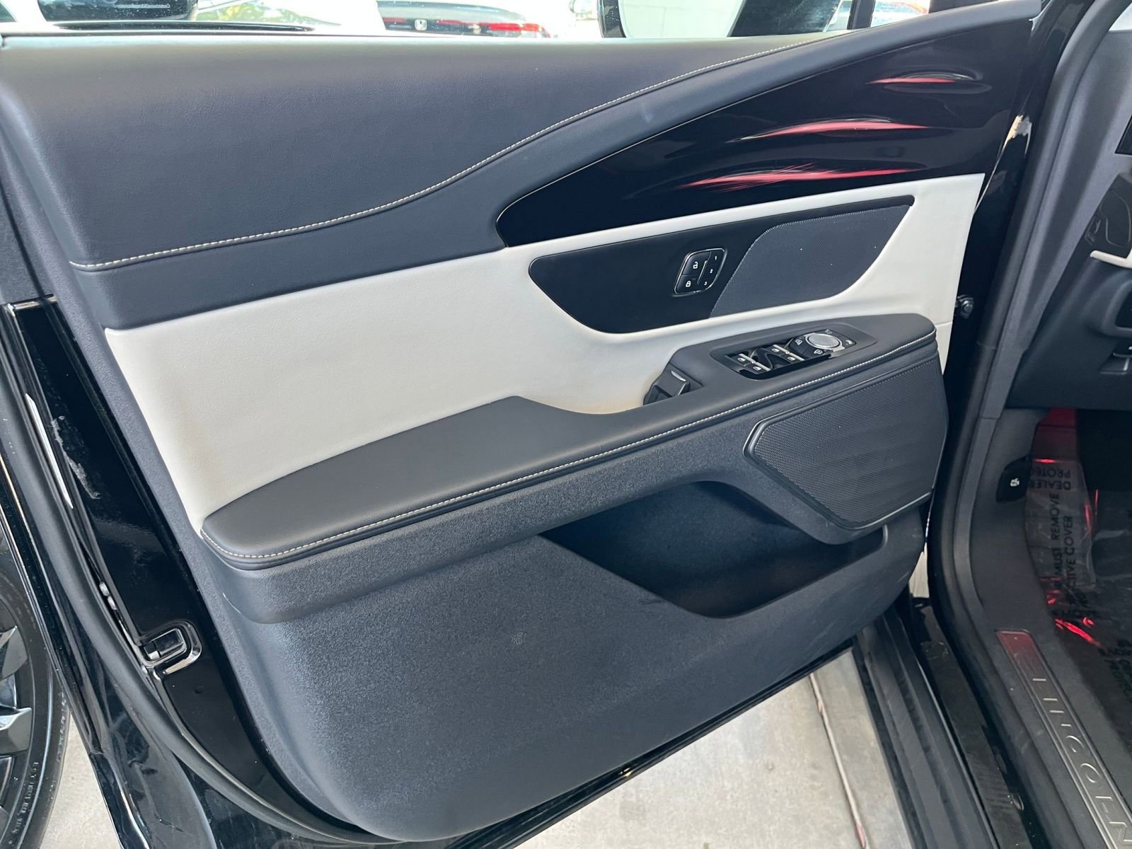 Thumbnail: 2024 Lincoln Nautilus - 20