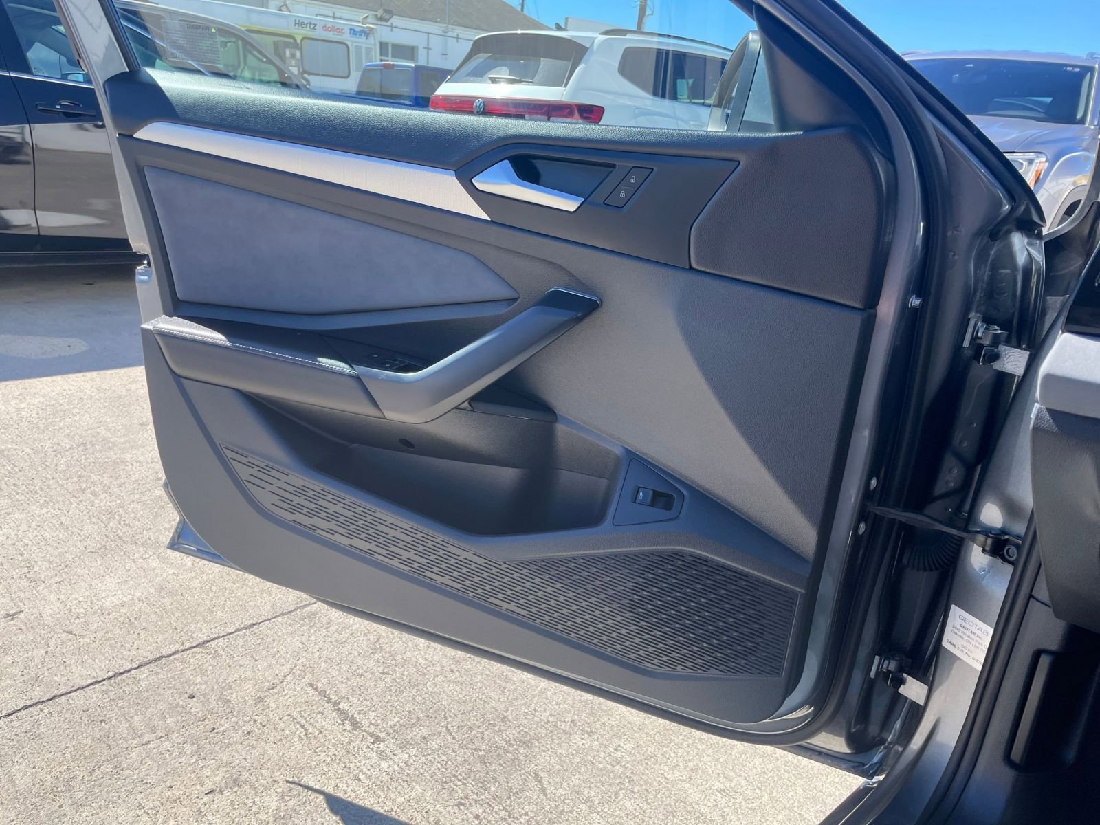 Thumbnail: 2025 Volkswagen Jetta - 20