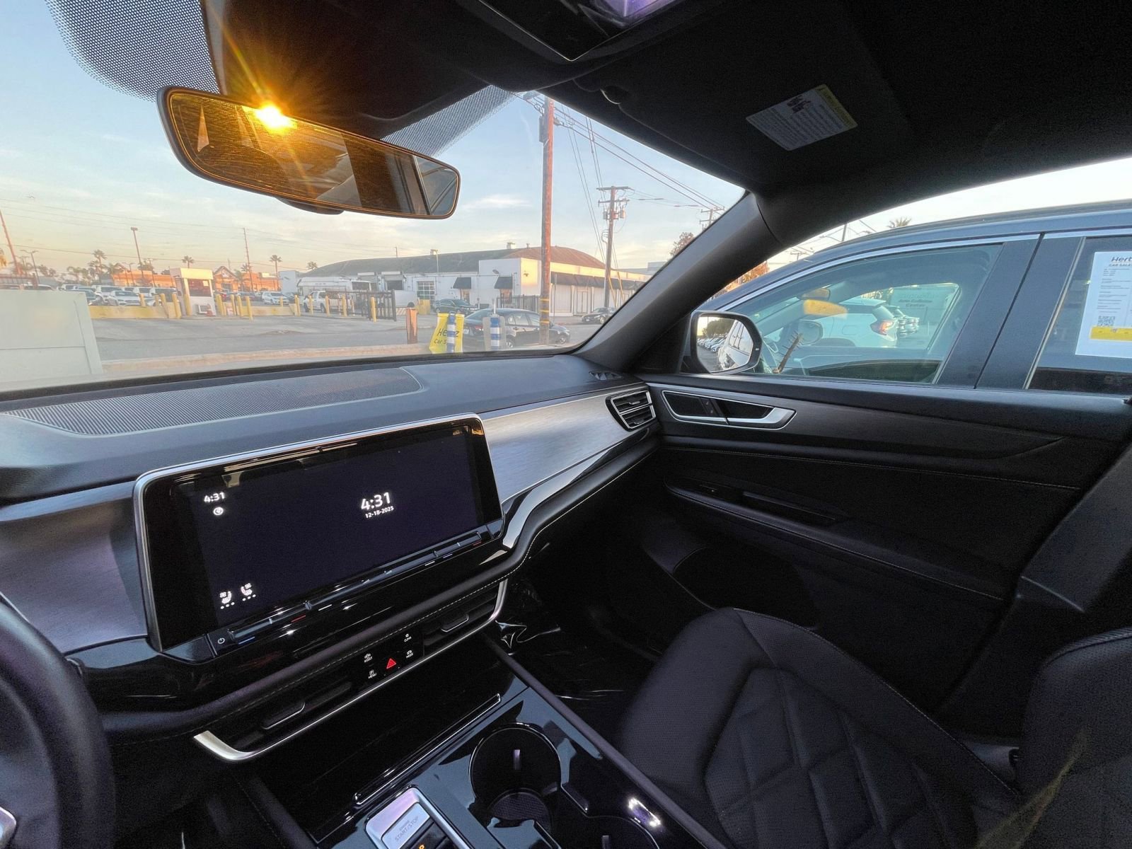 Thumbnail: 2025 Volkswagen Atlas - 35