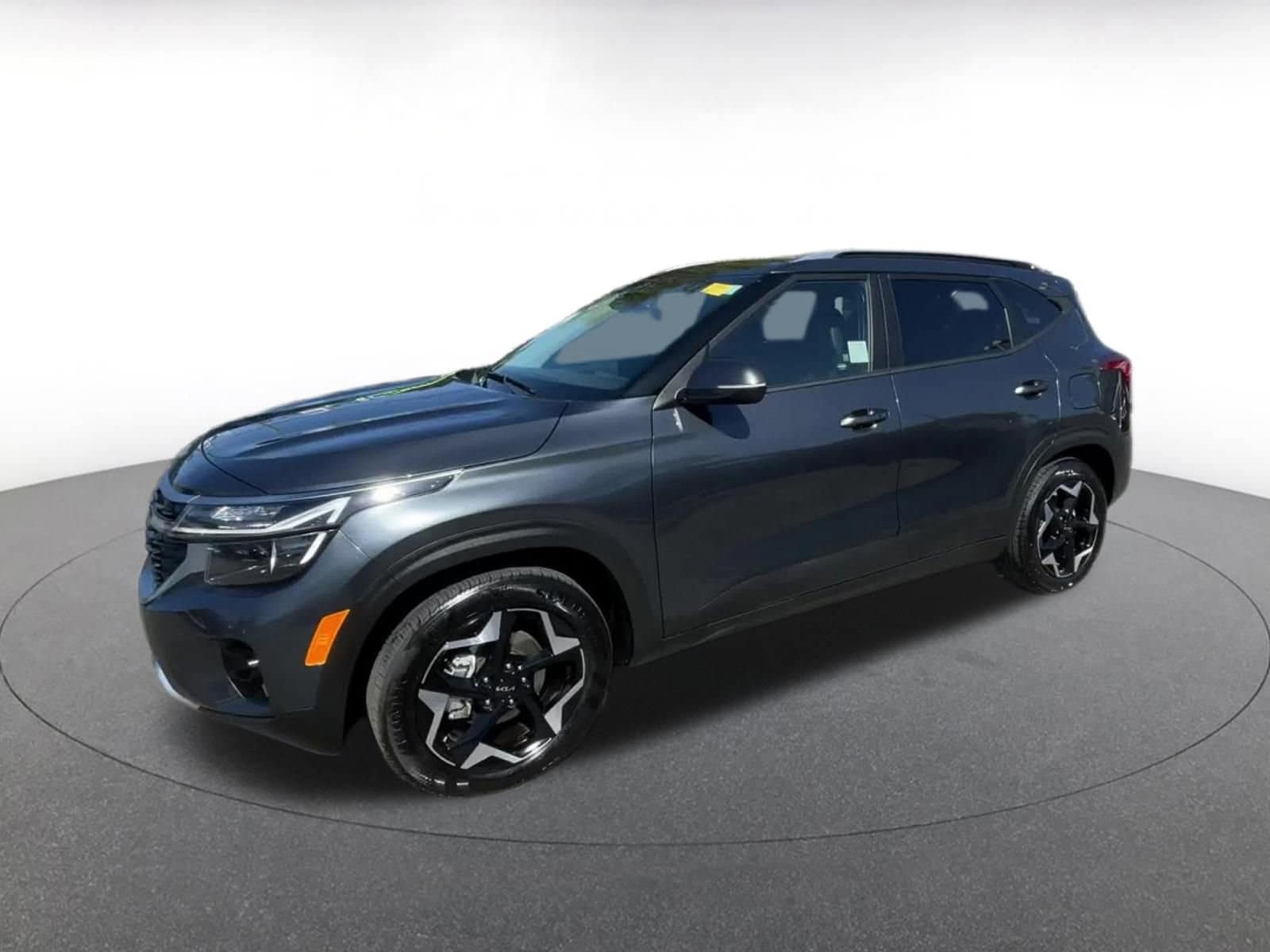 Thumbnail: 2025 Kia Seltos - 8