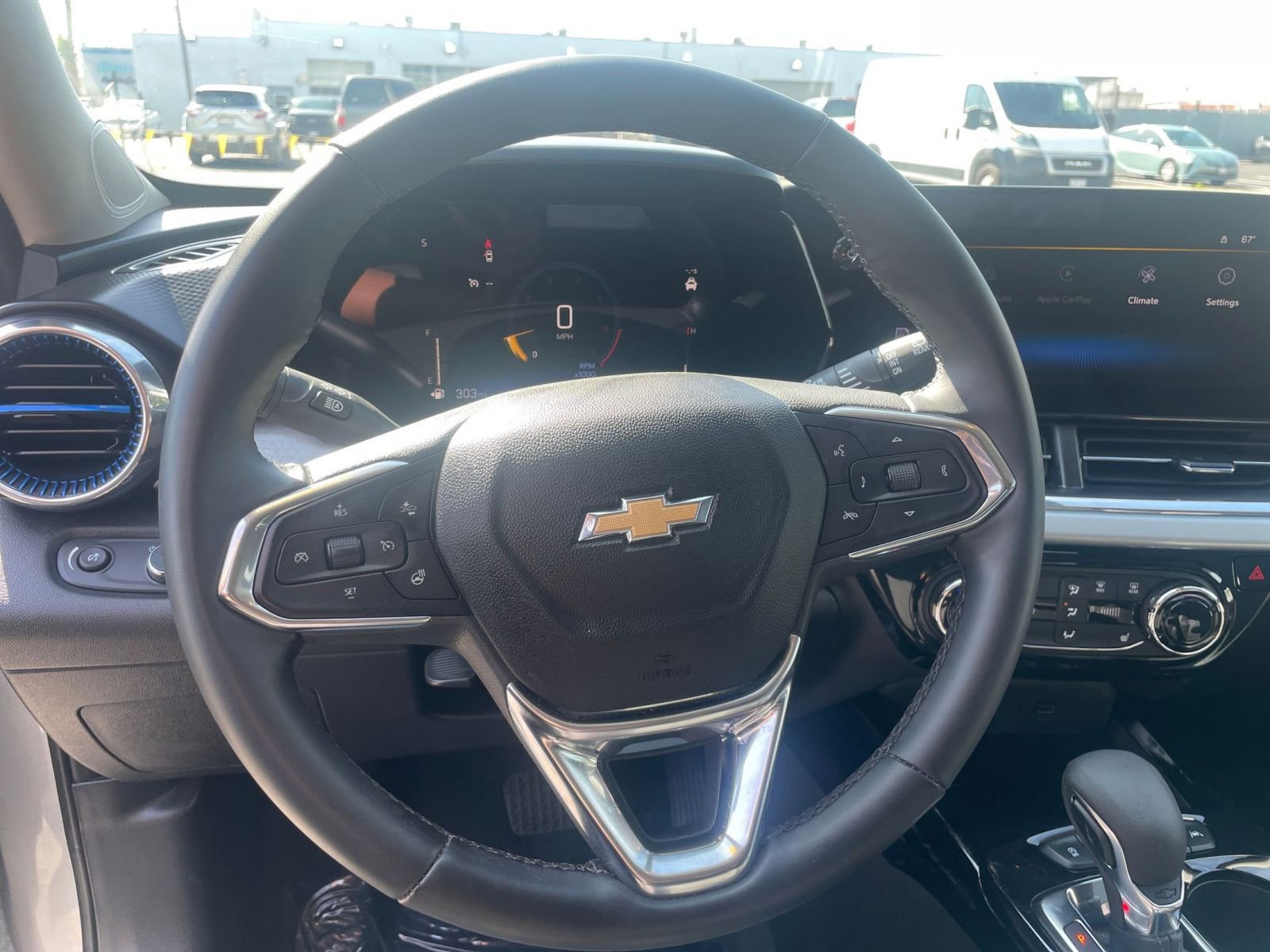 Thumbnail: 2025 Chevrolet Trax - 29