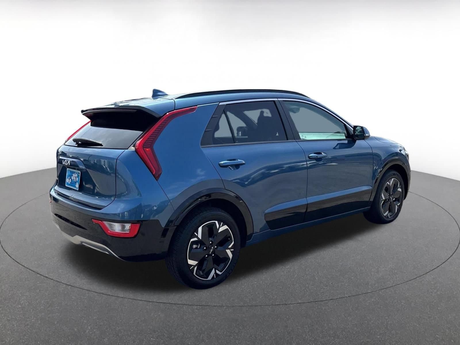 Thumbnail: 2024 Kia Niro - 7