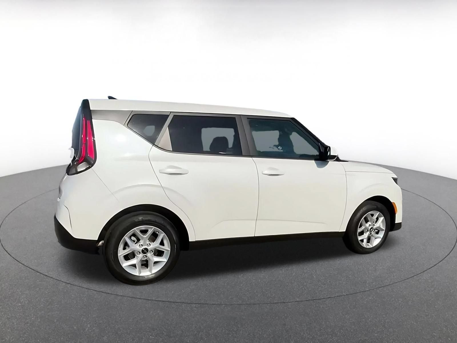 Thumbnail: 2025 Kia Soul - 15