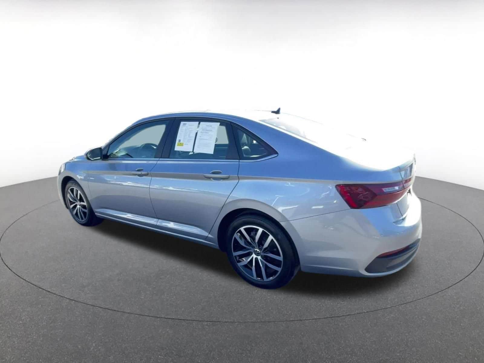 Thumbnail: 2025 Volkswagen Jetta - 10