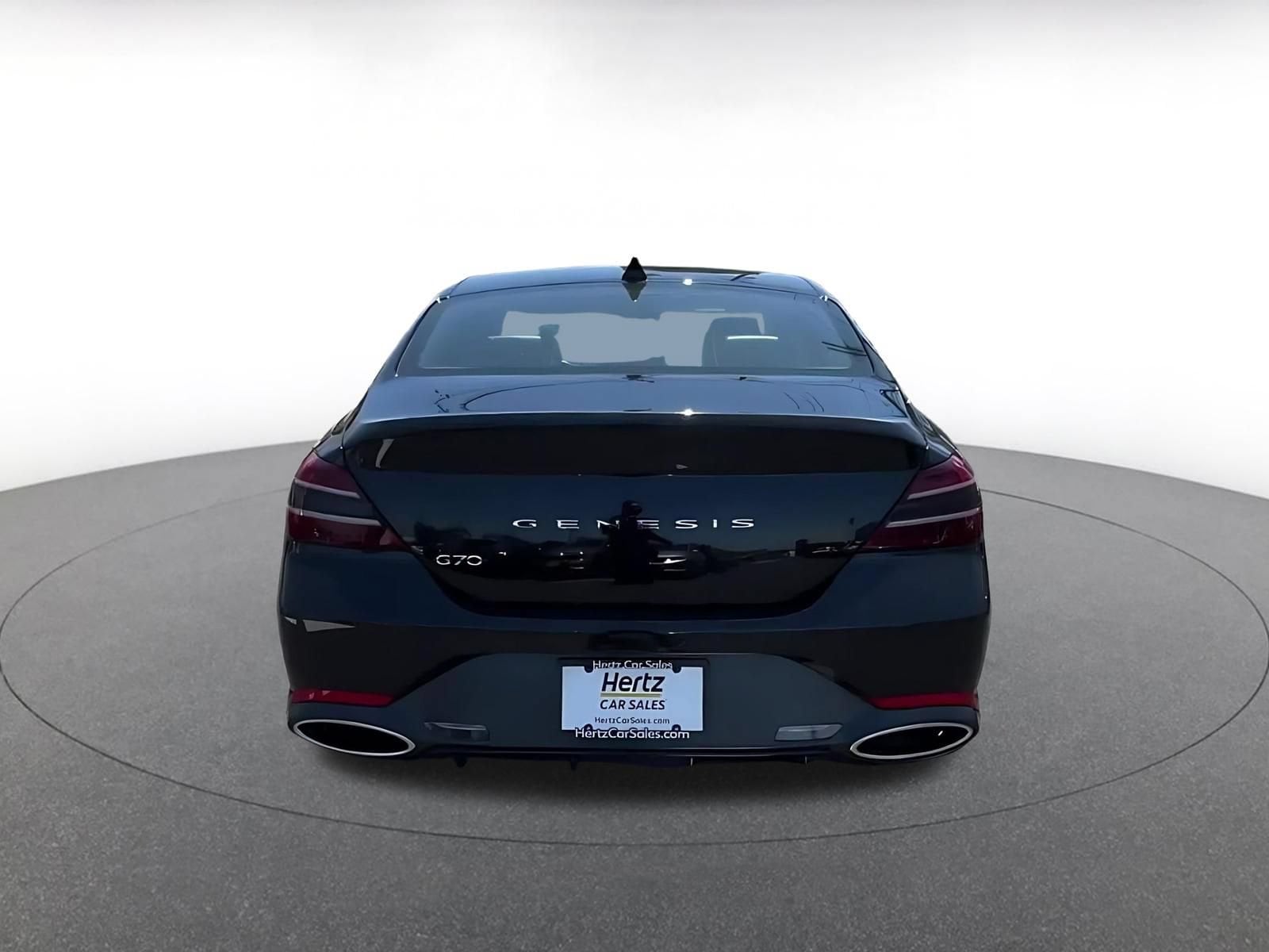 Thumbnail: 2025 Genesis G70 - 12