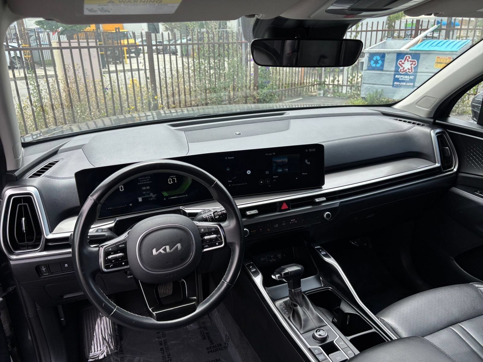 Thumbnail: 2024 Kia Sorento - 35
