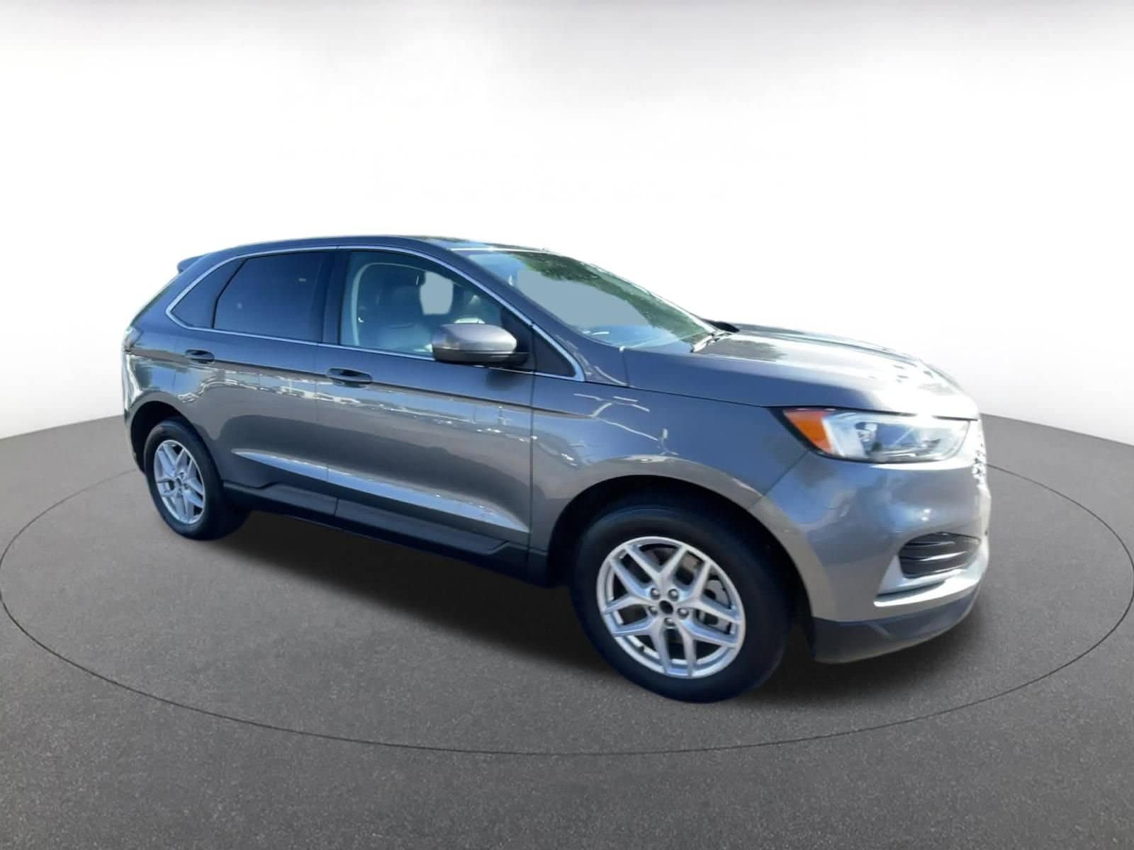 Thumbnail: 2023 Ford Edge - 2