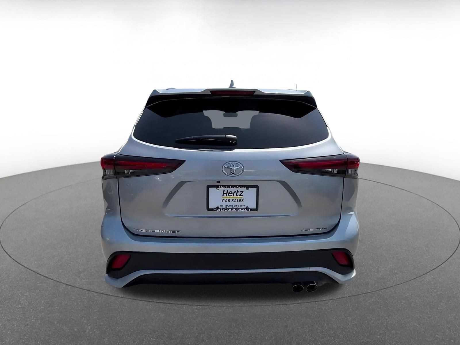 Thumbnail: 2025 Toyota Highlander - 10